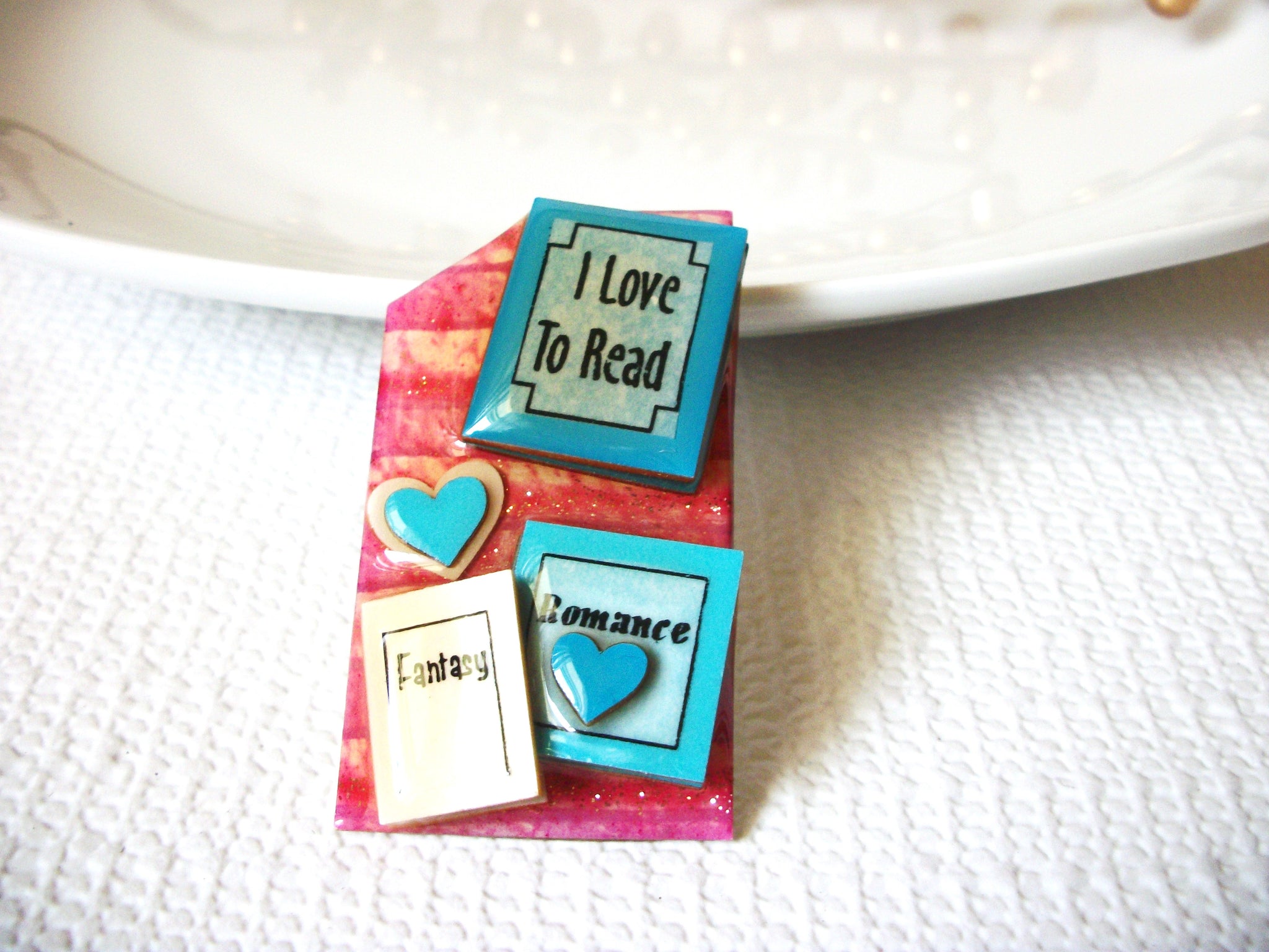 Rare Lucinda Book Pins, Lucinda Pins 40120