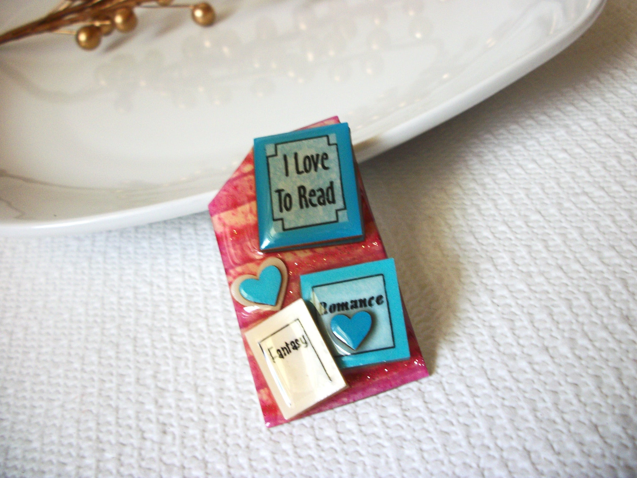 Rare Lucinda Book Pins, Lucinda Pins 40120