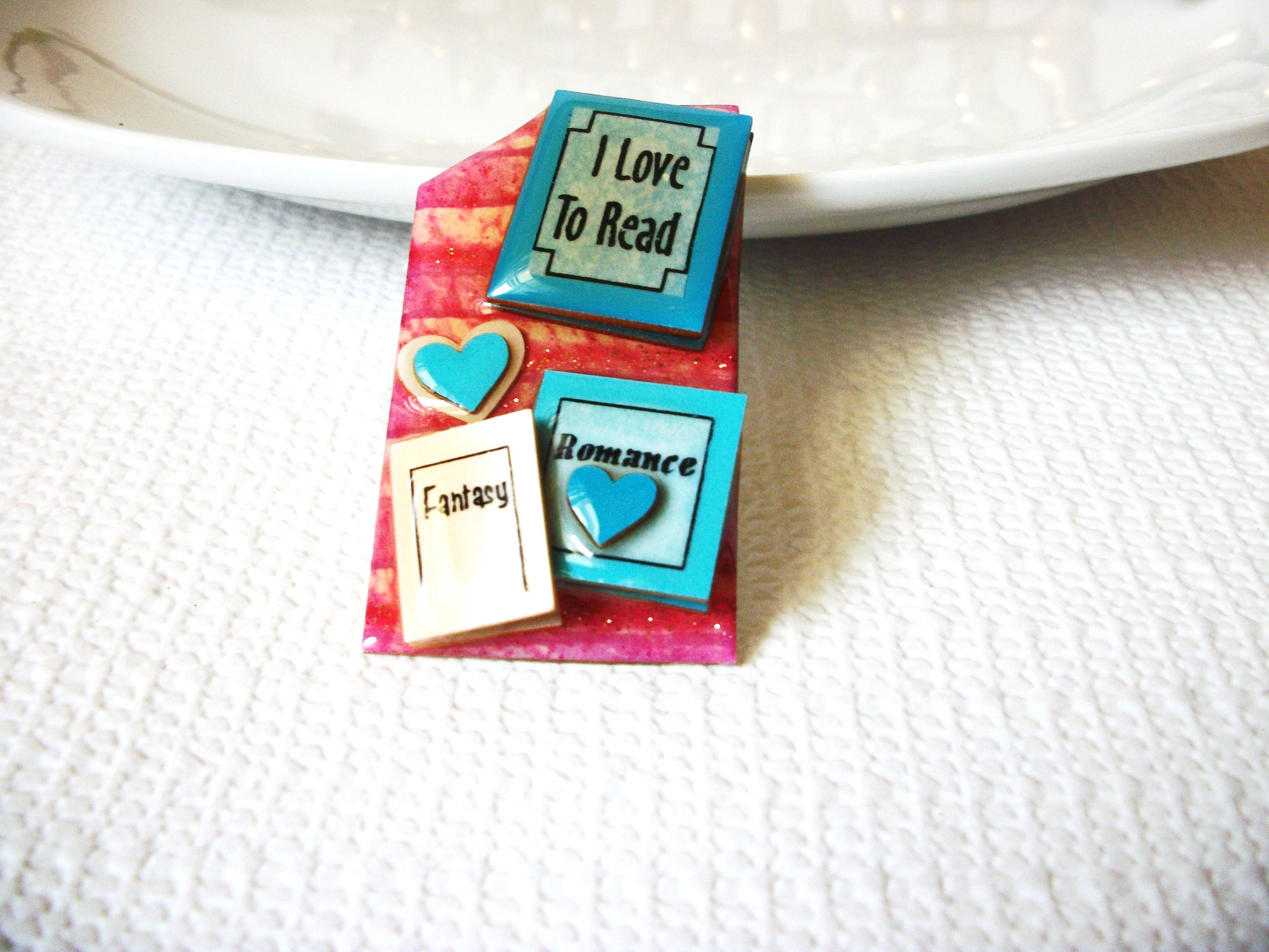 Rare Lucinda Book Pins, Lucinda Pins 40120