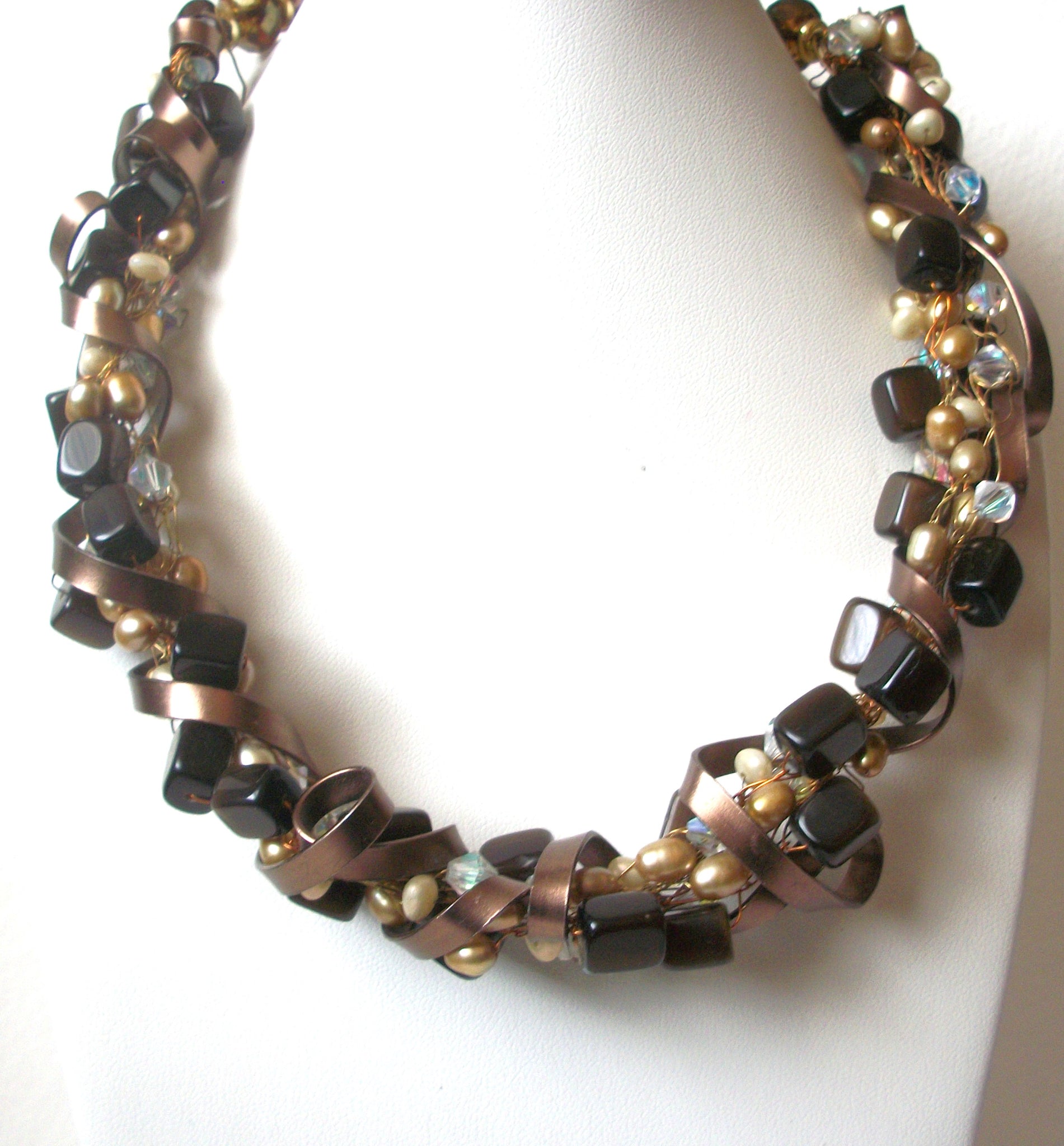 Vintage Glass Hematite Wire Necklace 113020