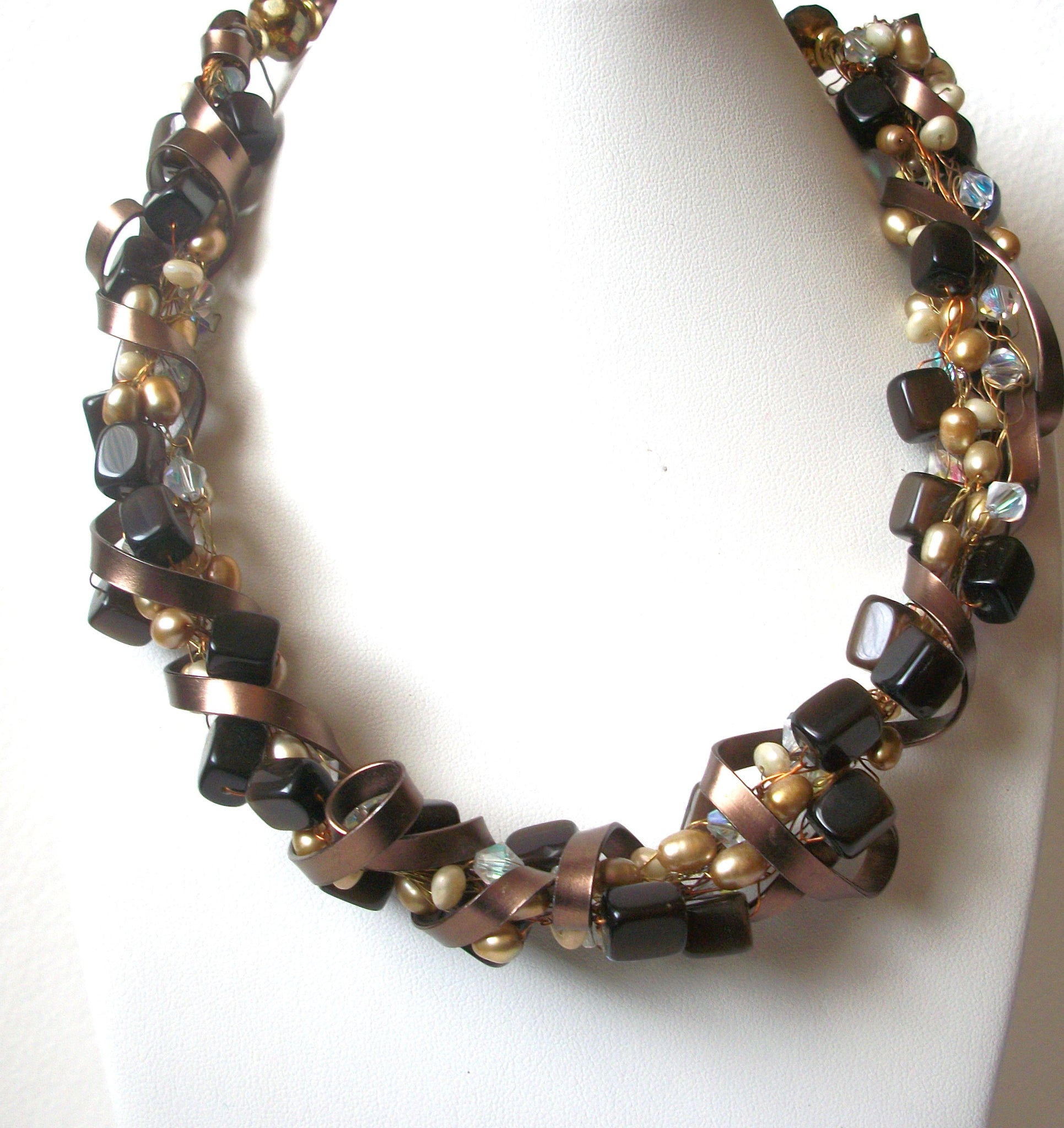 Vintage Glass Hematite Wire Necklace 113020