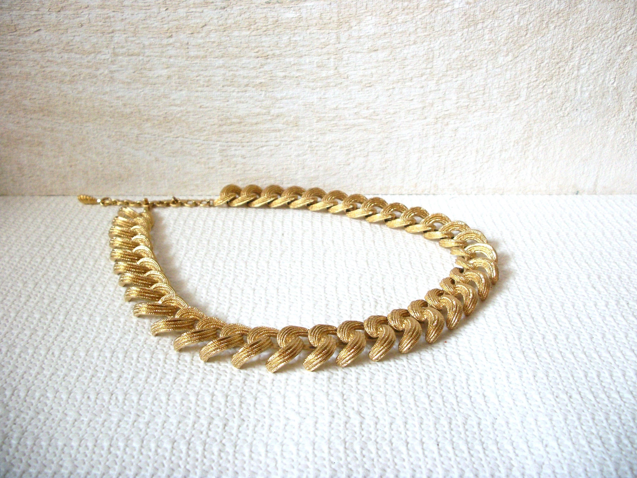 Vintage MONET Cleopatra Necklace 52820