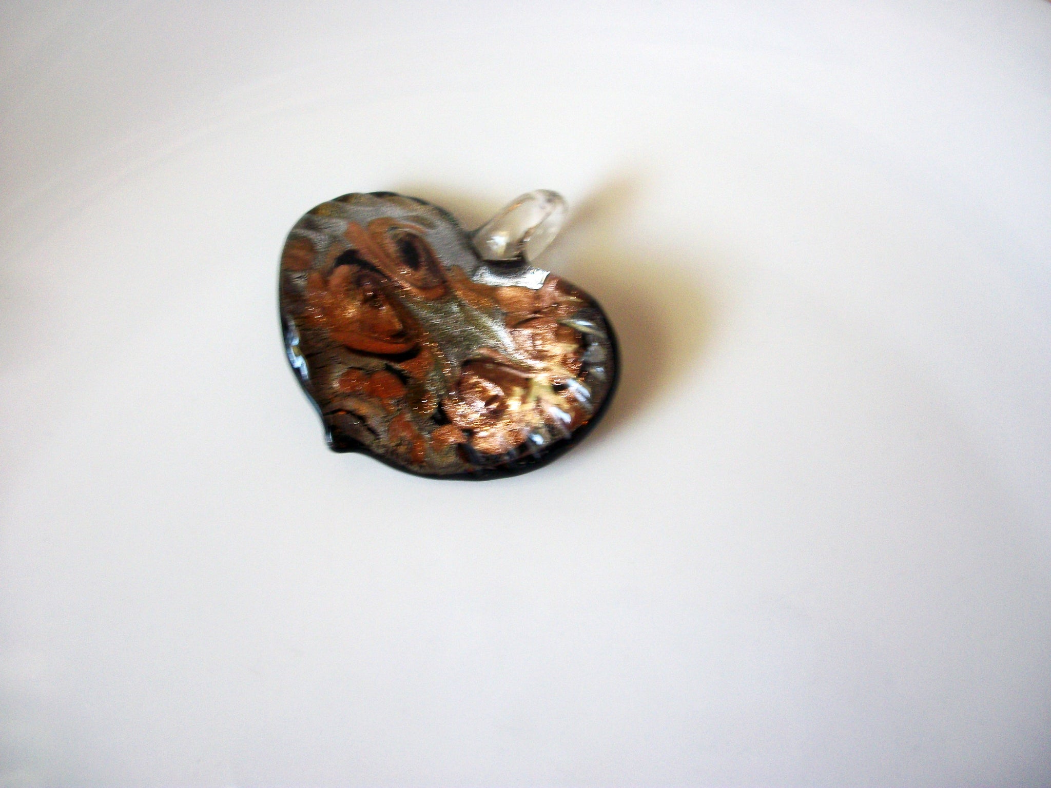 Vintage Curved Italian Murano Glass Heart Pendant 40220