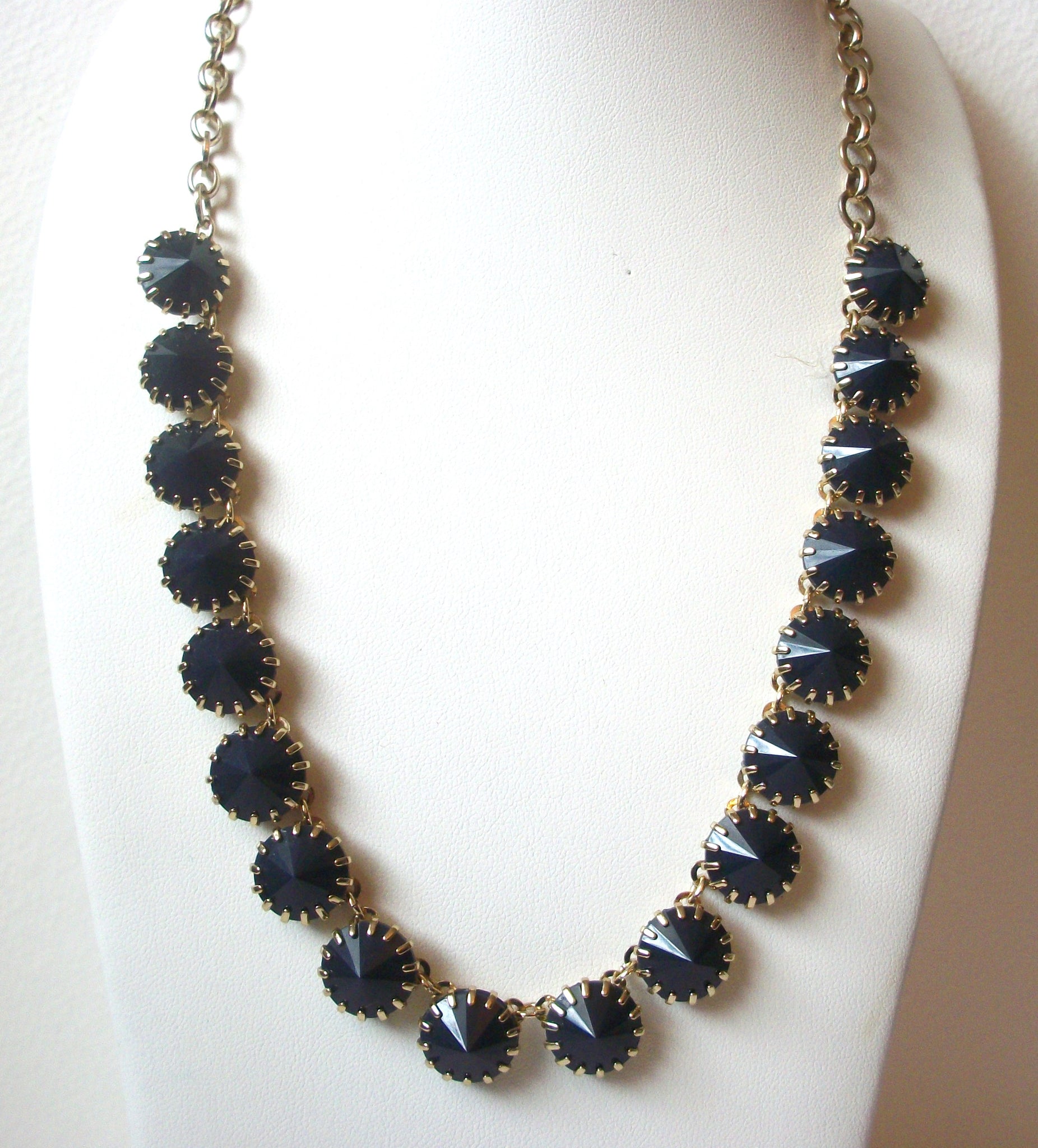 Vintage J CREW Gold Toned Prong Set Black Necklace 120320