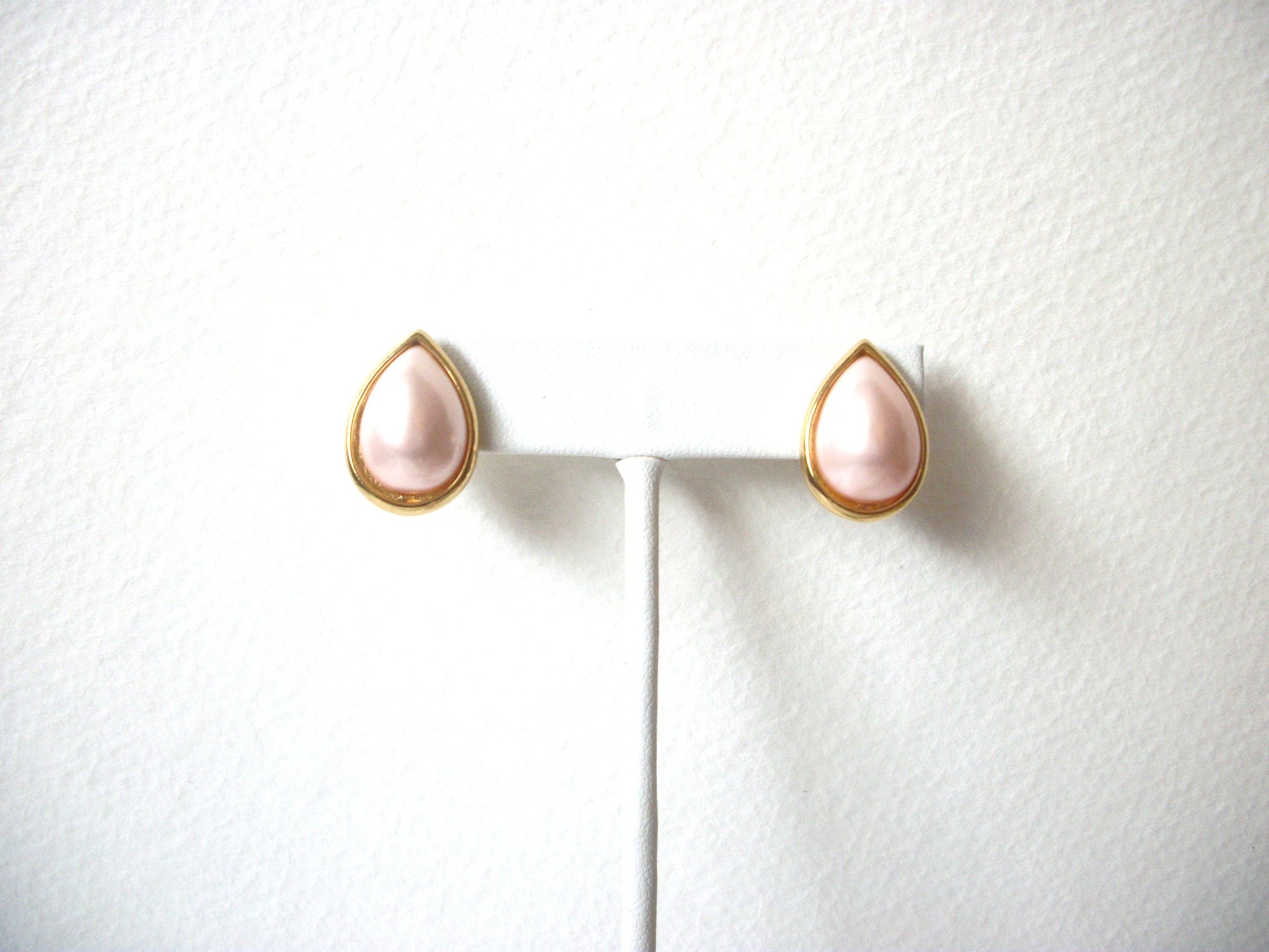 Vintage TRIFARI Pale Pink Earrings 120420