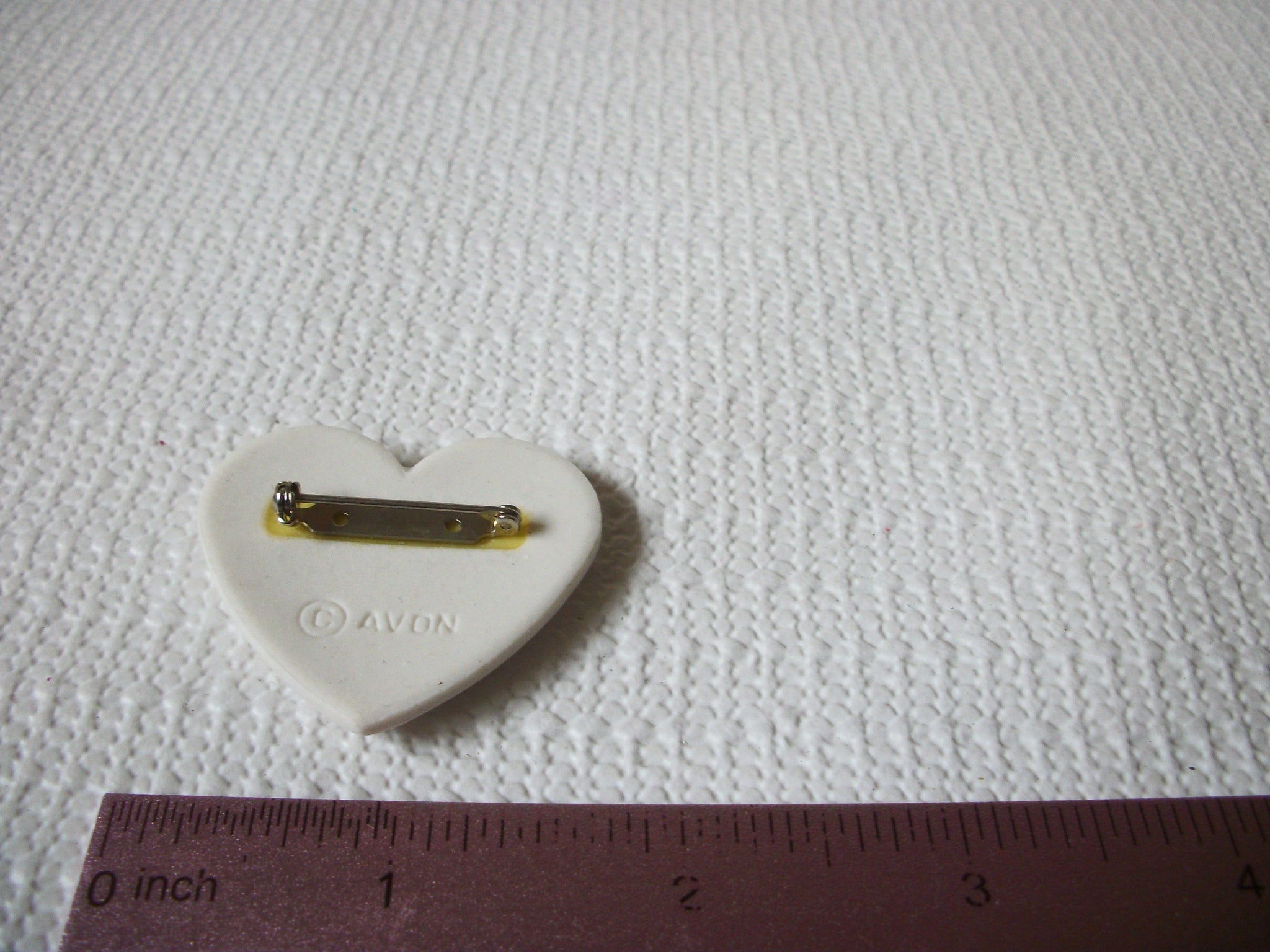 AVON Porcelain Flower Brooch 53020