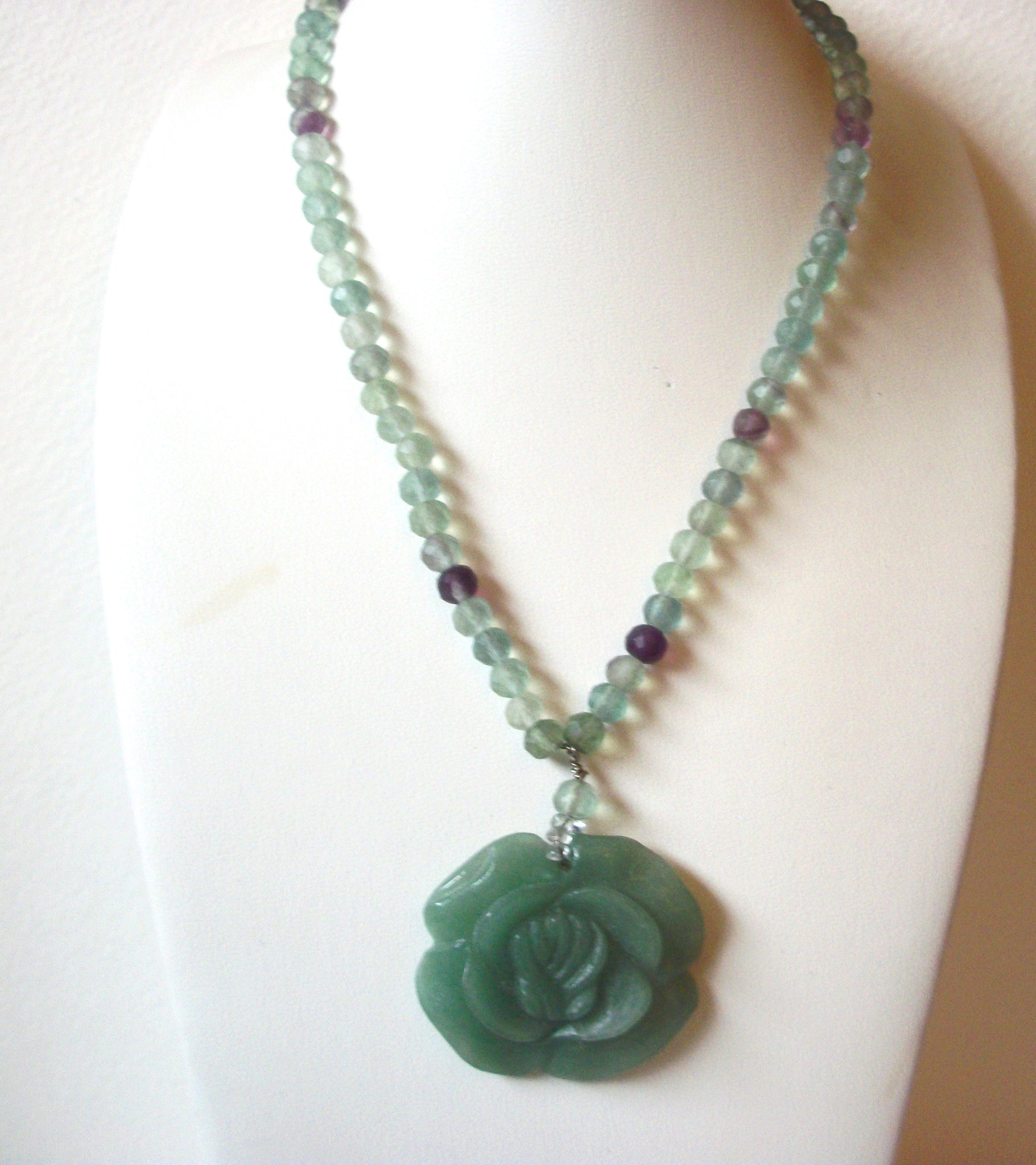 Green Aventurine Semi Precious Stone Flower Necklace 120520