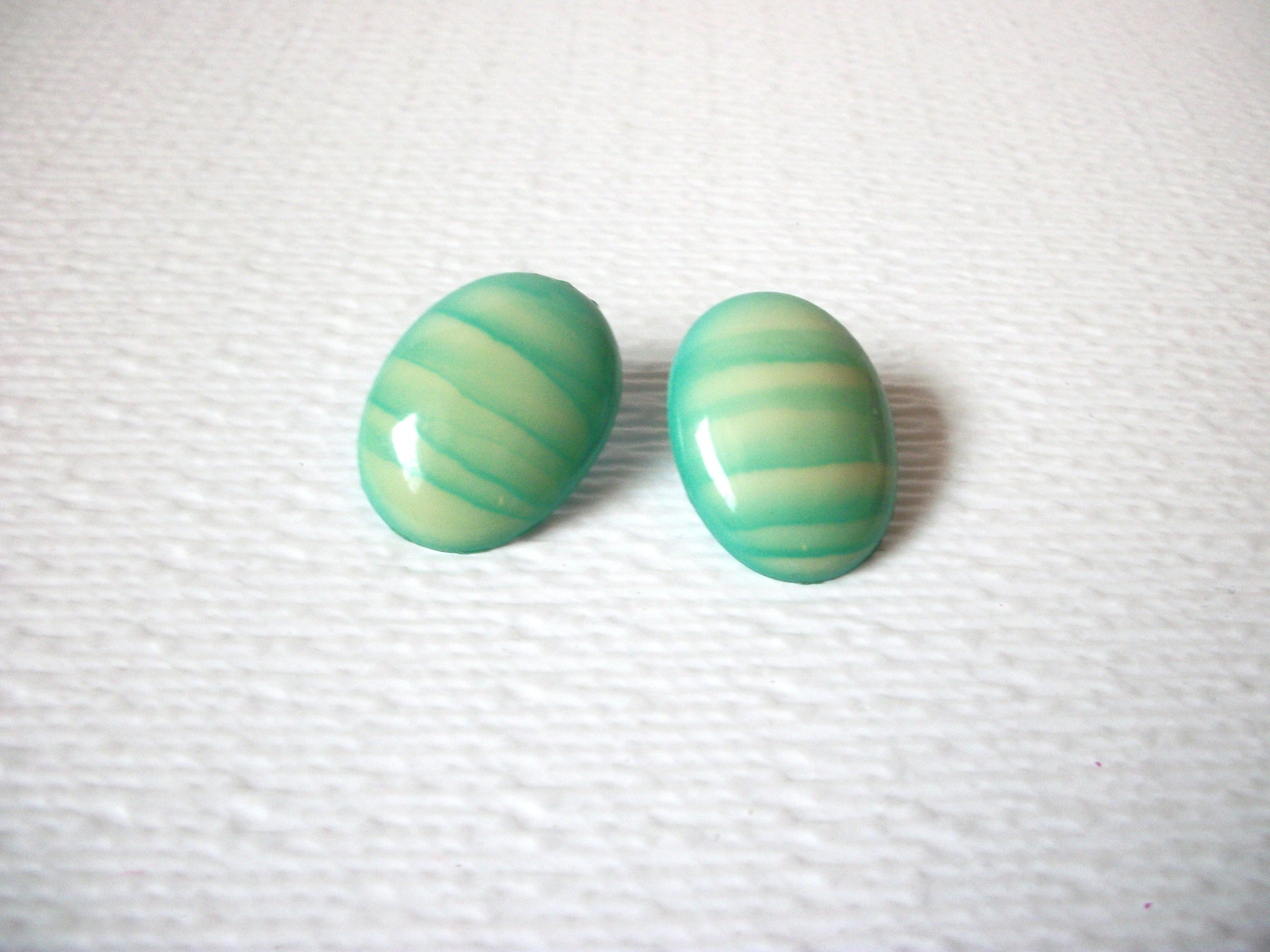 Retro 1970s Dome Earrings 120720