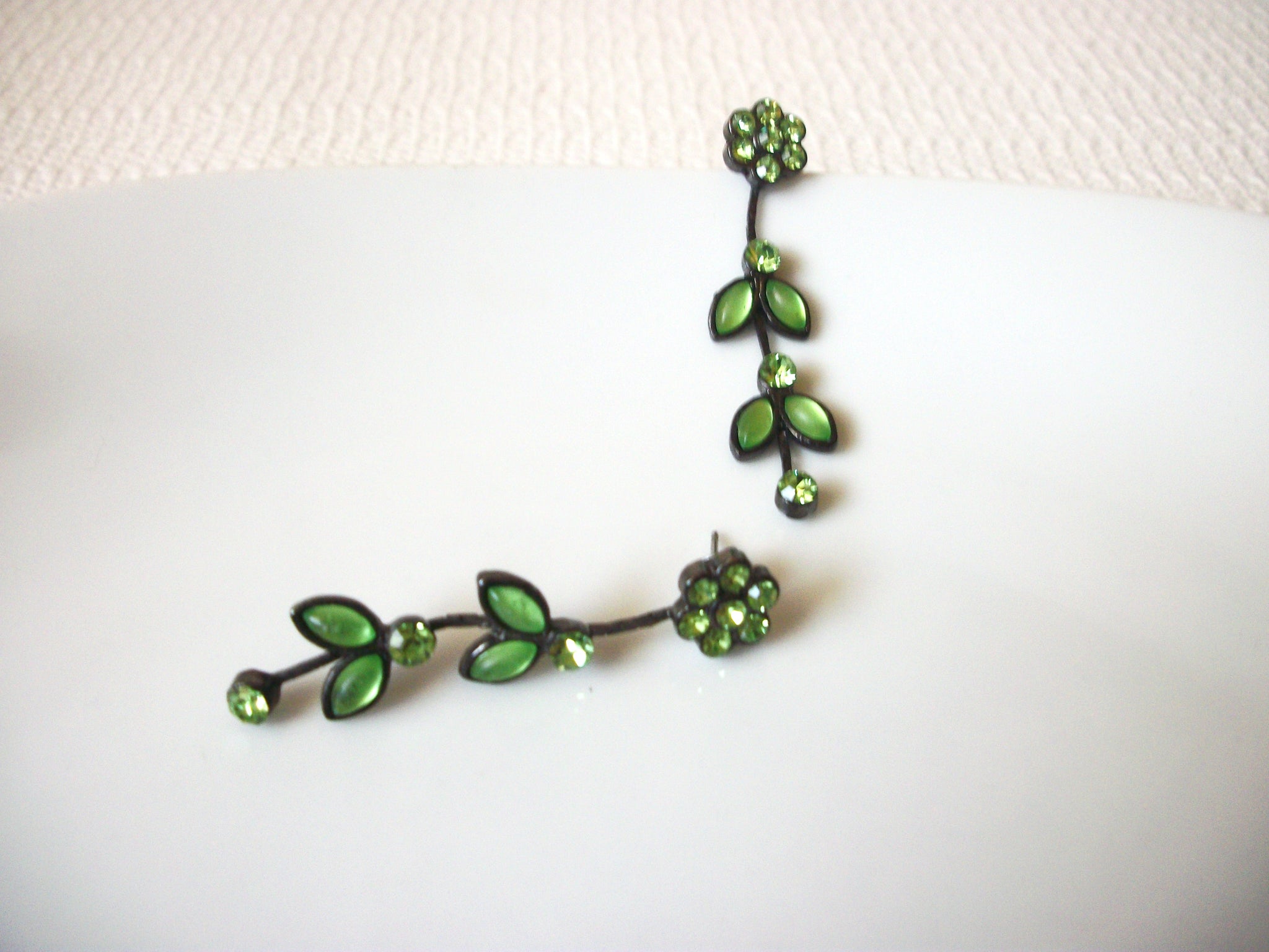 Victorian Green Rhinestones Dangle Earrings 40520