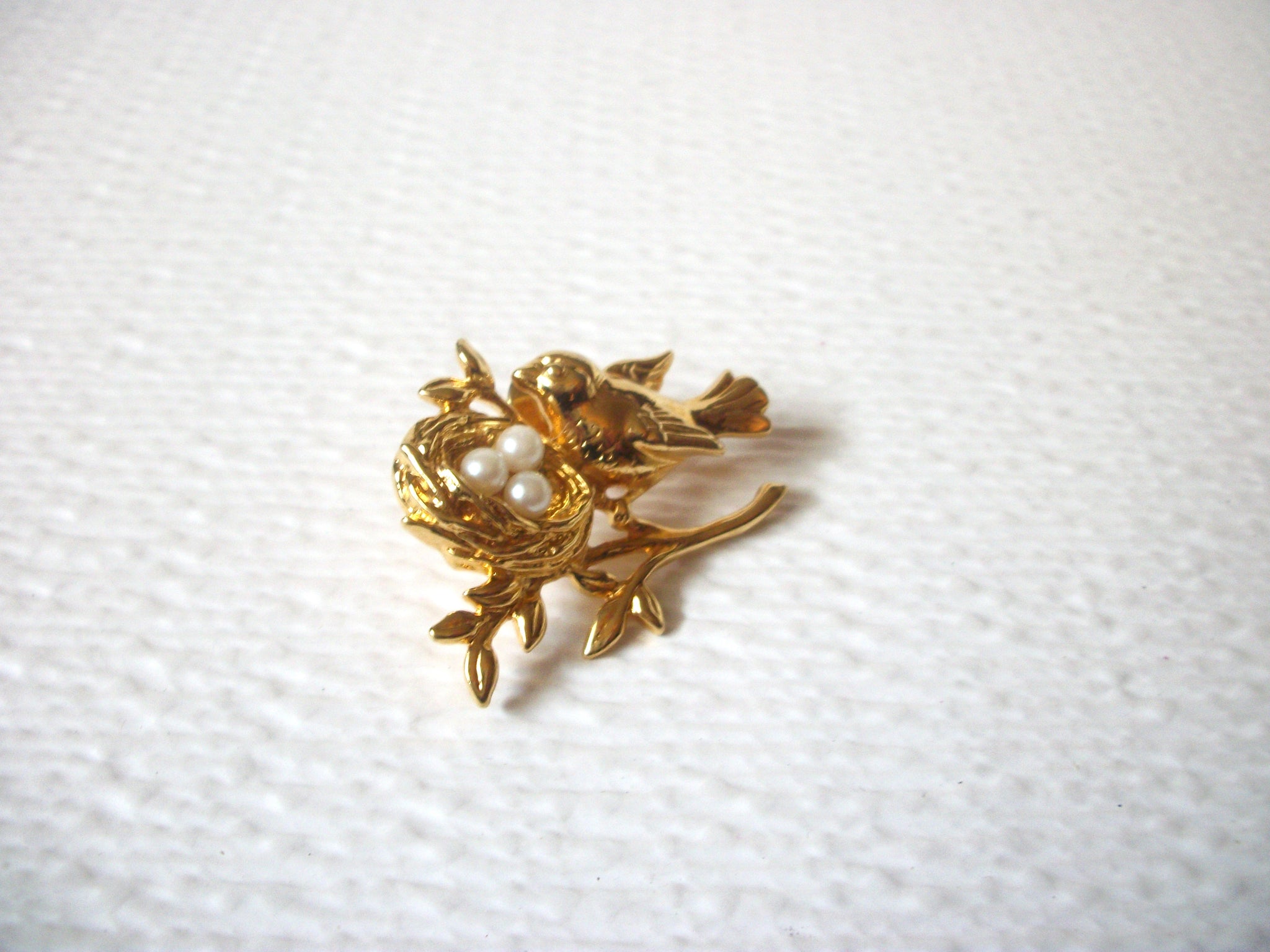 Gold Toned Bird Nest Pearl Egg Stick Pin 120820