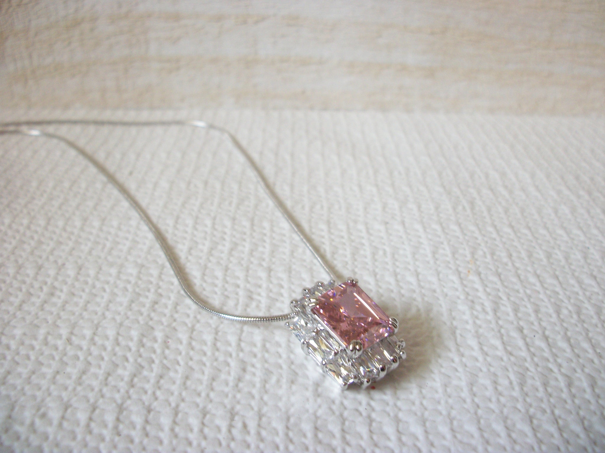 Retro Pink Rhinestone Necklace 60420