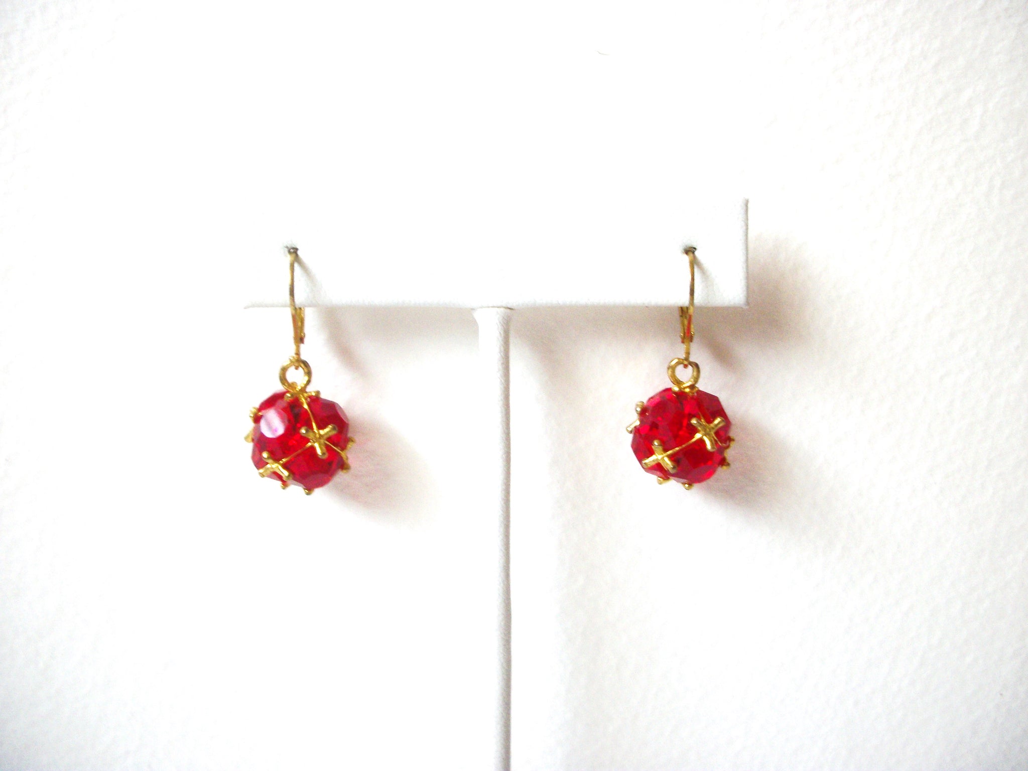 Smaller Vintage 1950s Gold Red Glass Earrings 121120