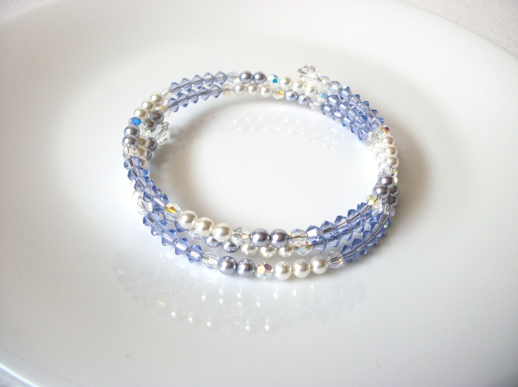 Pearl Pale Periwinkle Czech Glass Bracelet 121120