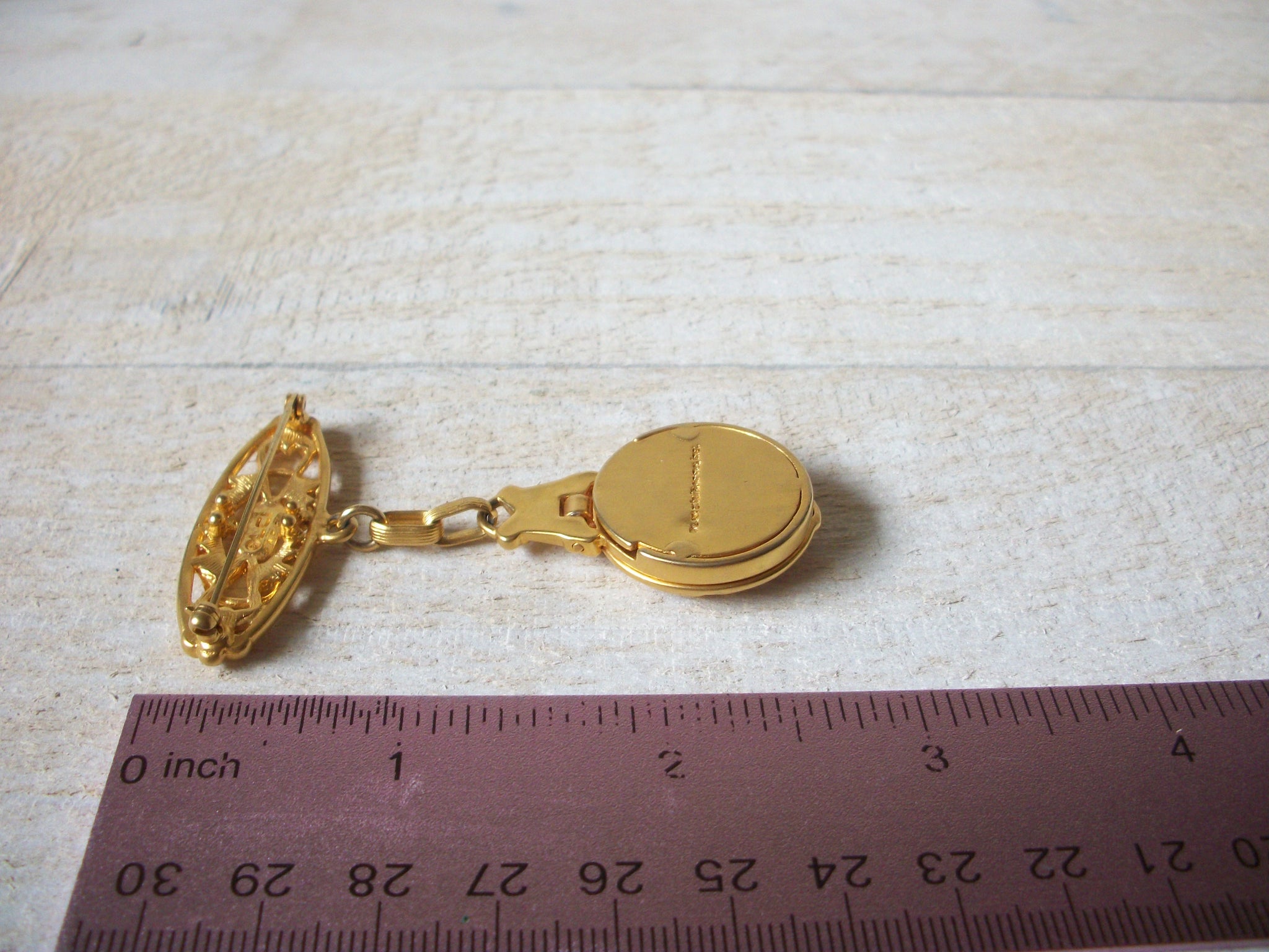 Liz Claiborne Brooch 60820
