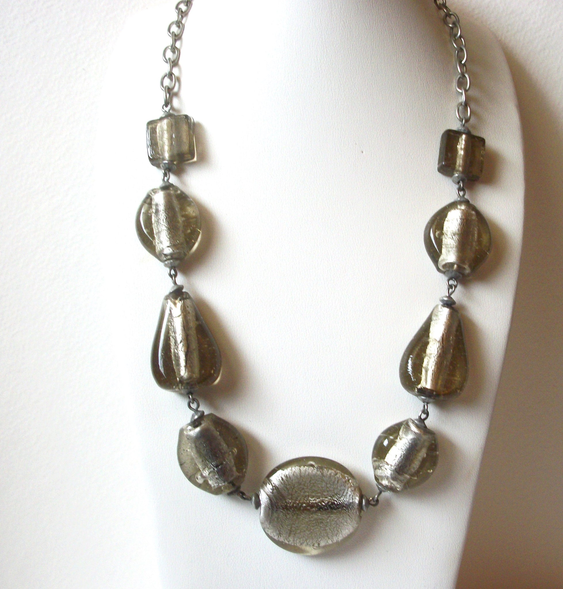Art Glass Foil Glass Chunky Necklace 121220