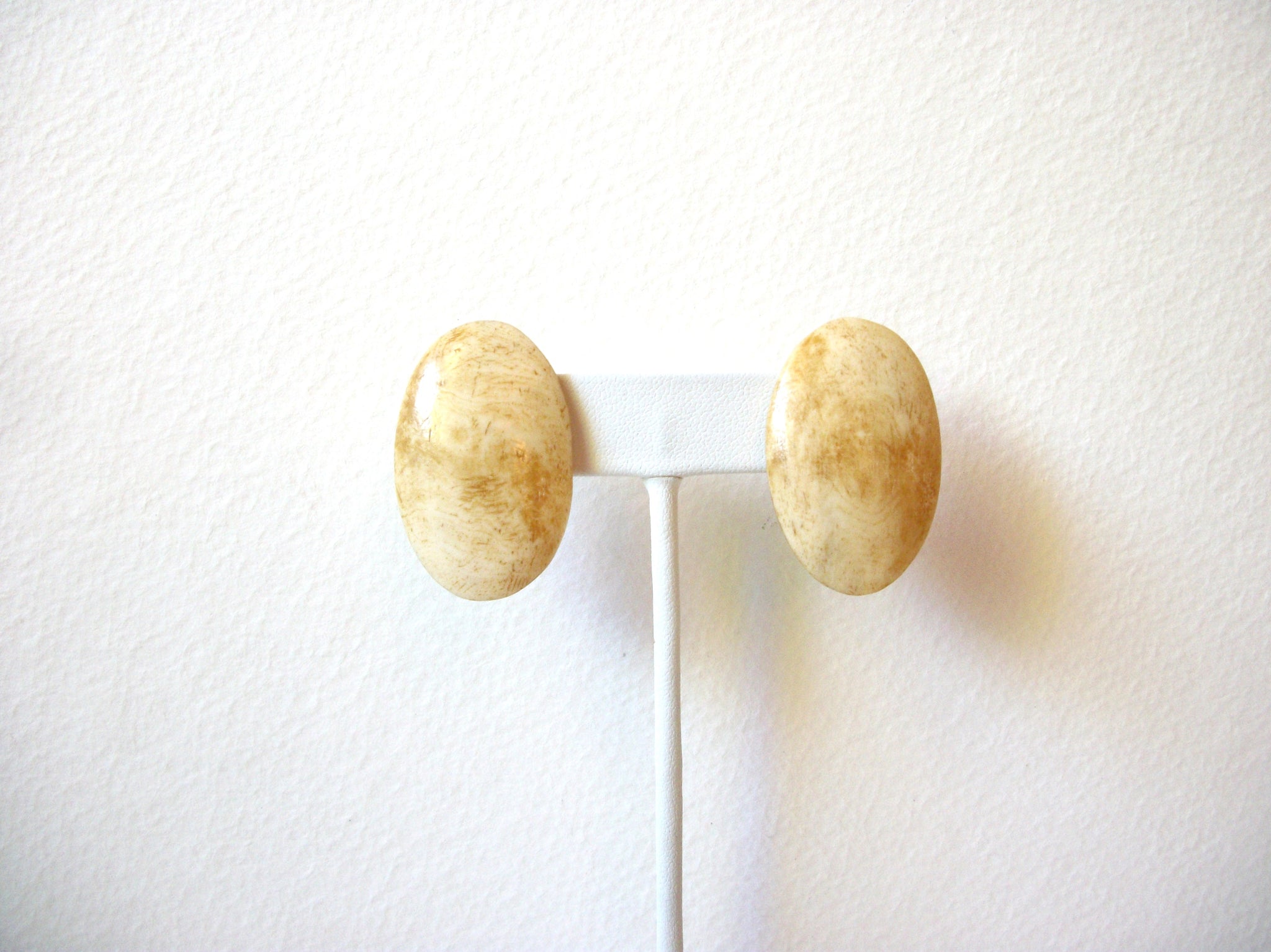 1950s Marbleized Vintage Earrings 61620