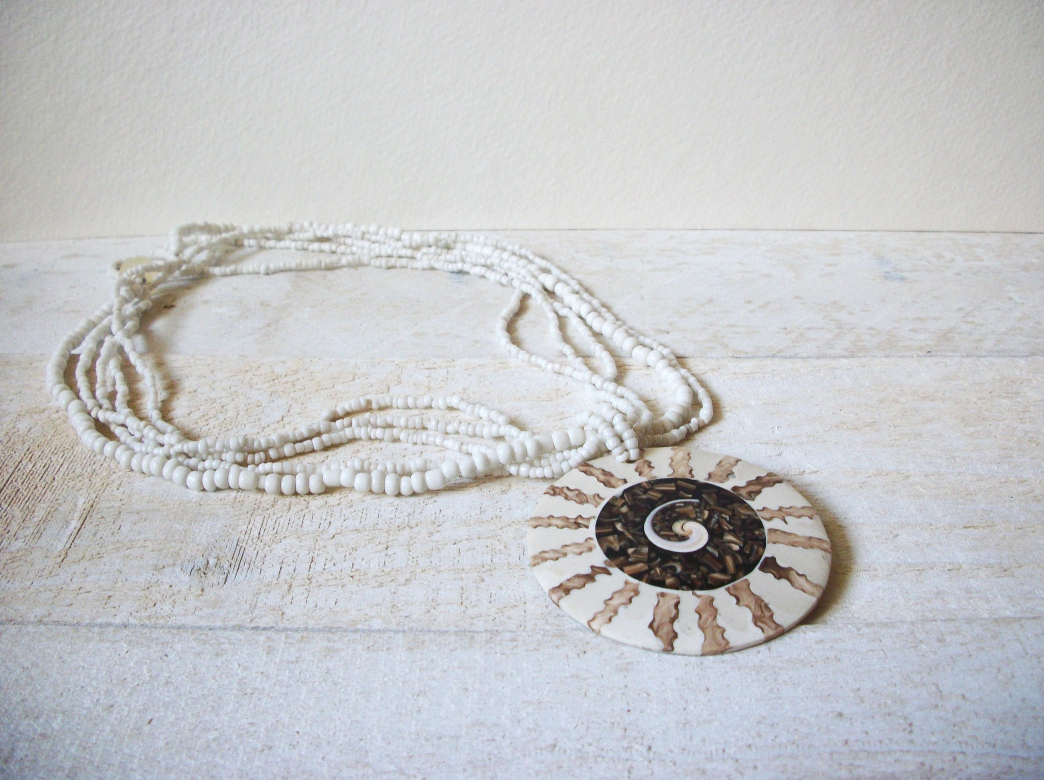 Vintage Shell Necklace 62720