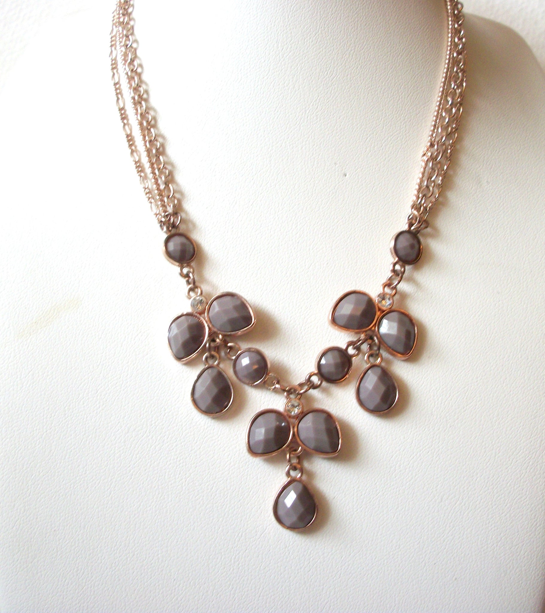 Retro Rose Gold Toned Lilac Necklace 70220