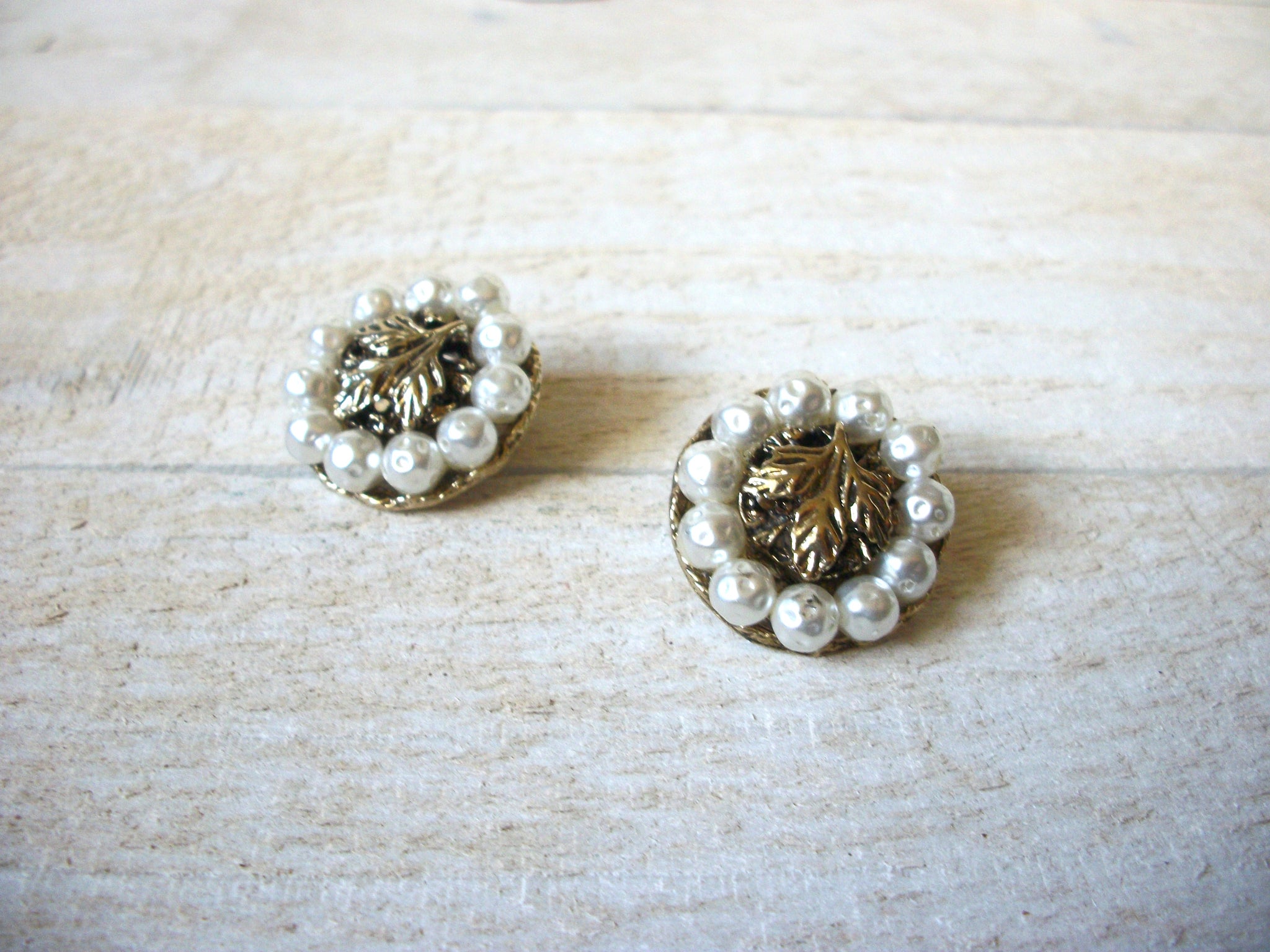Vintage Celebrity NY Pearl Cluster Earrings 61020