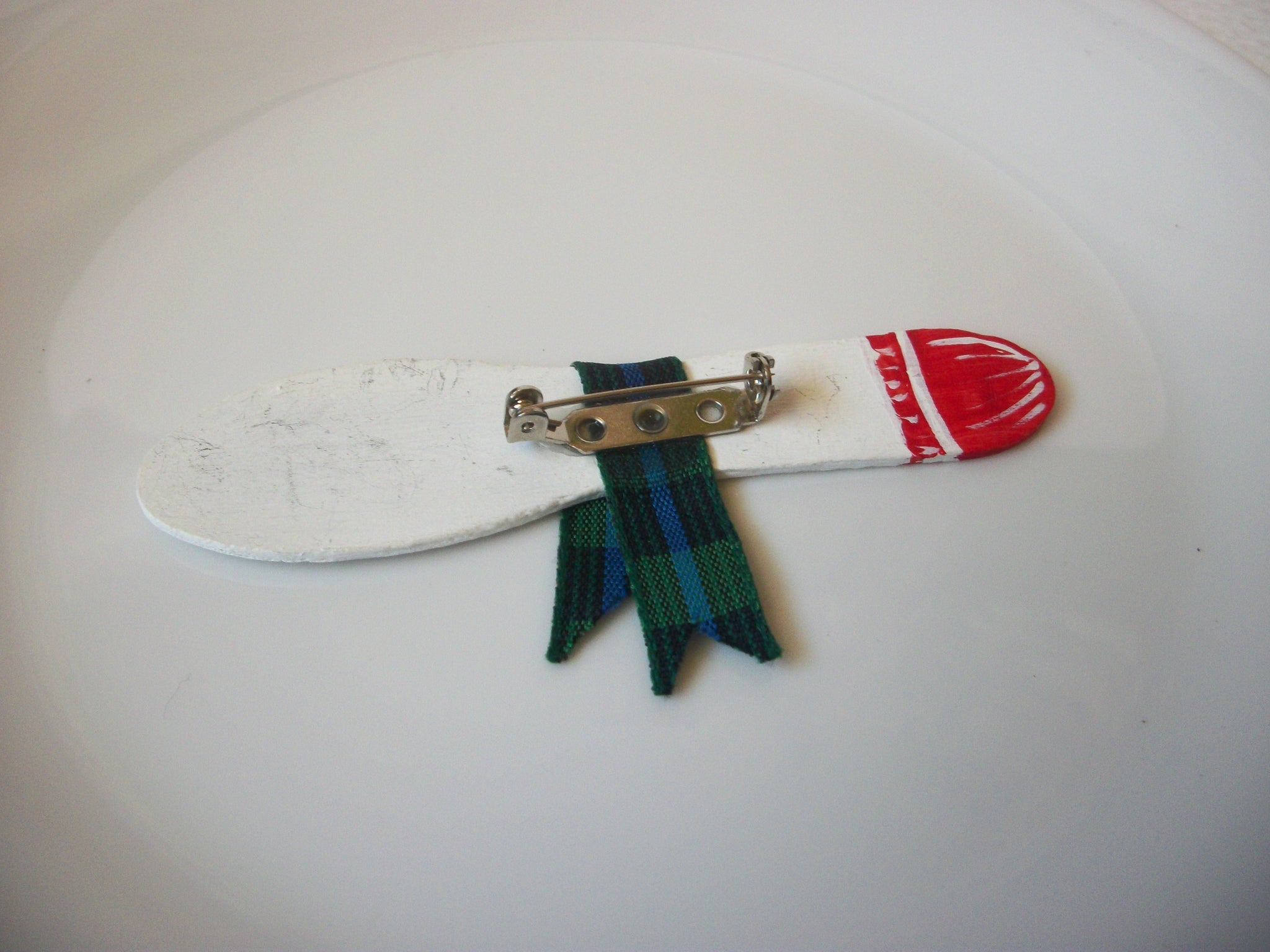 Vintage Hand Made Thin Long Snowman Brooch Pin 121320