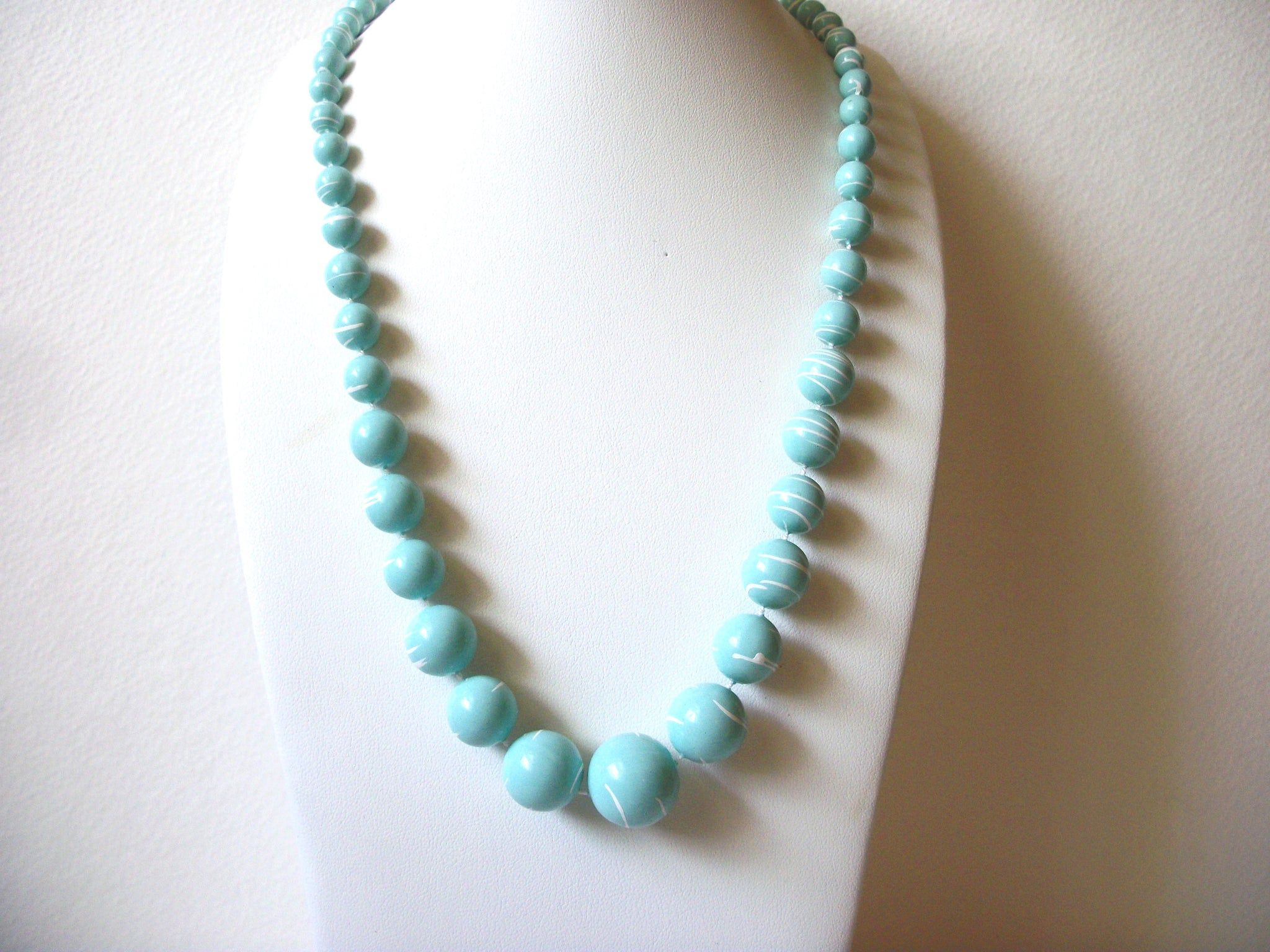 Retro Pastel Summer Aqua Green White Necklace 62720