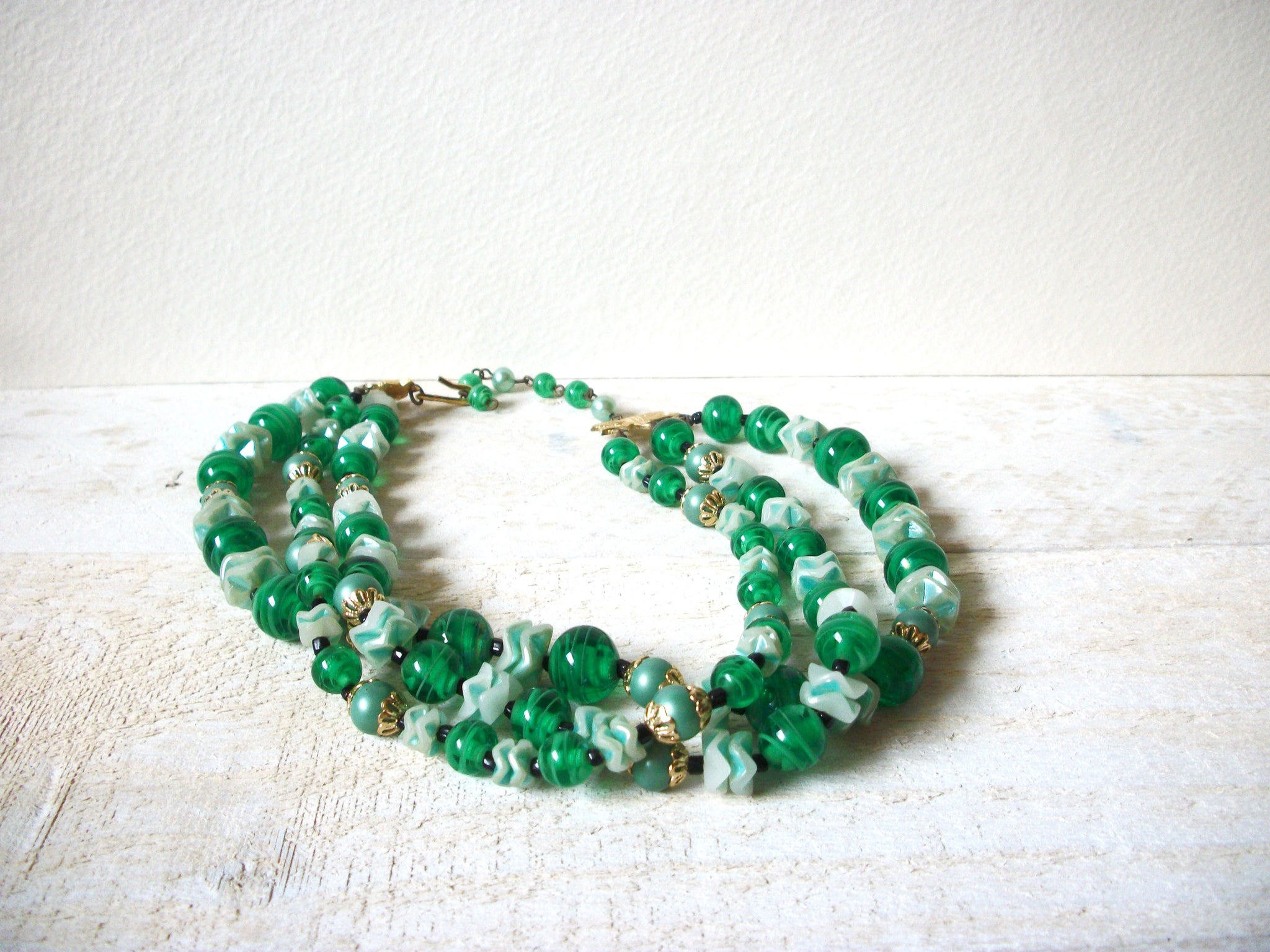 JAPAN 1950 Green Glass Necklace 62820