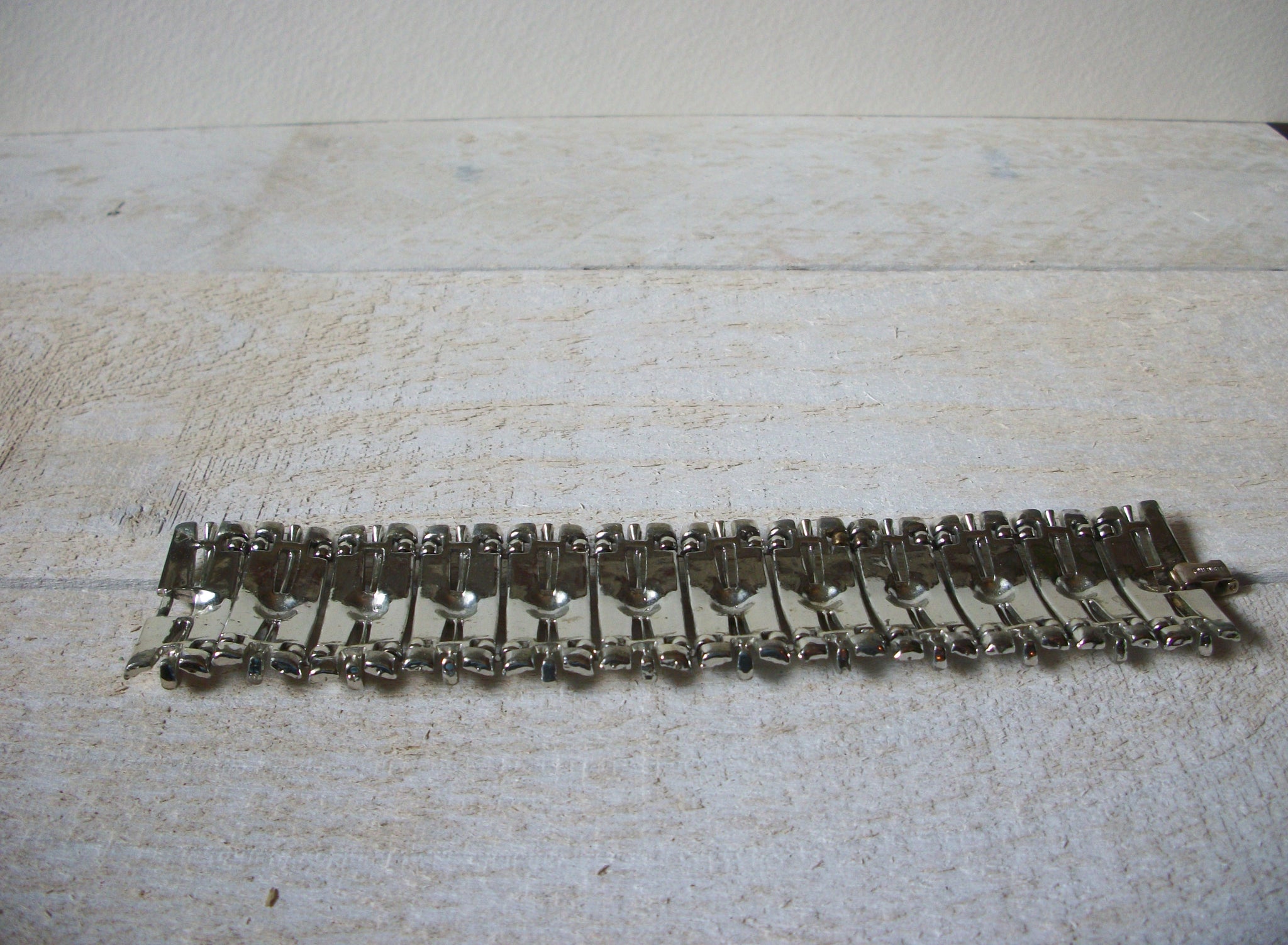 LISNER Wide Metal Bracelet 61020