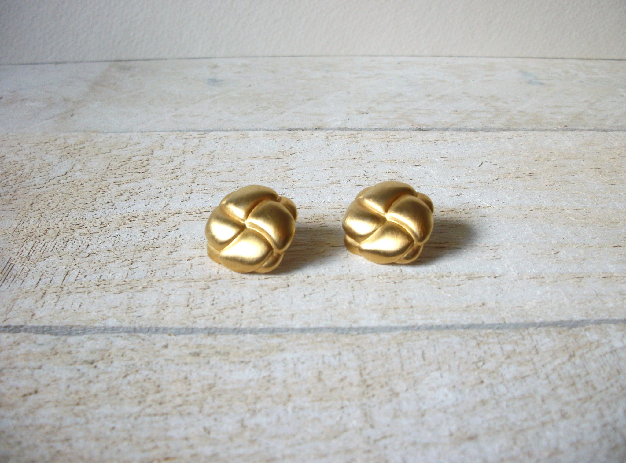 Retro Matte Gold Earrings 61020