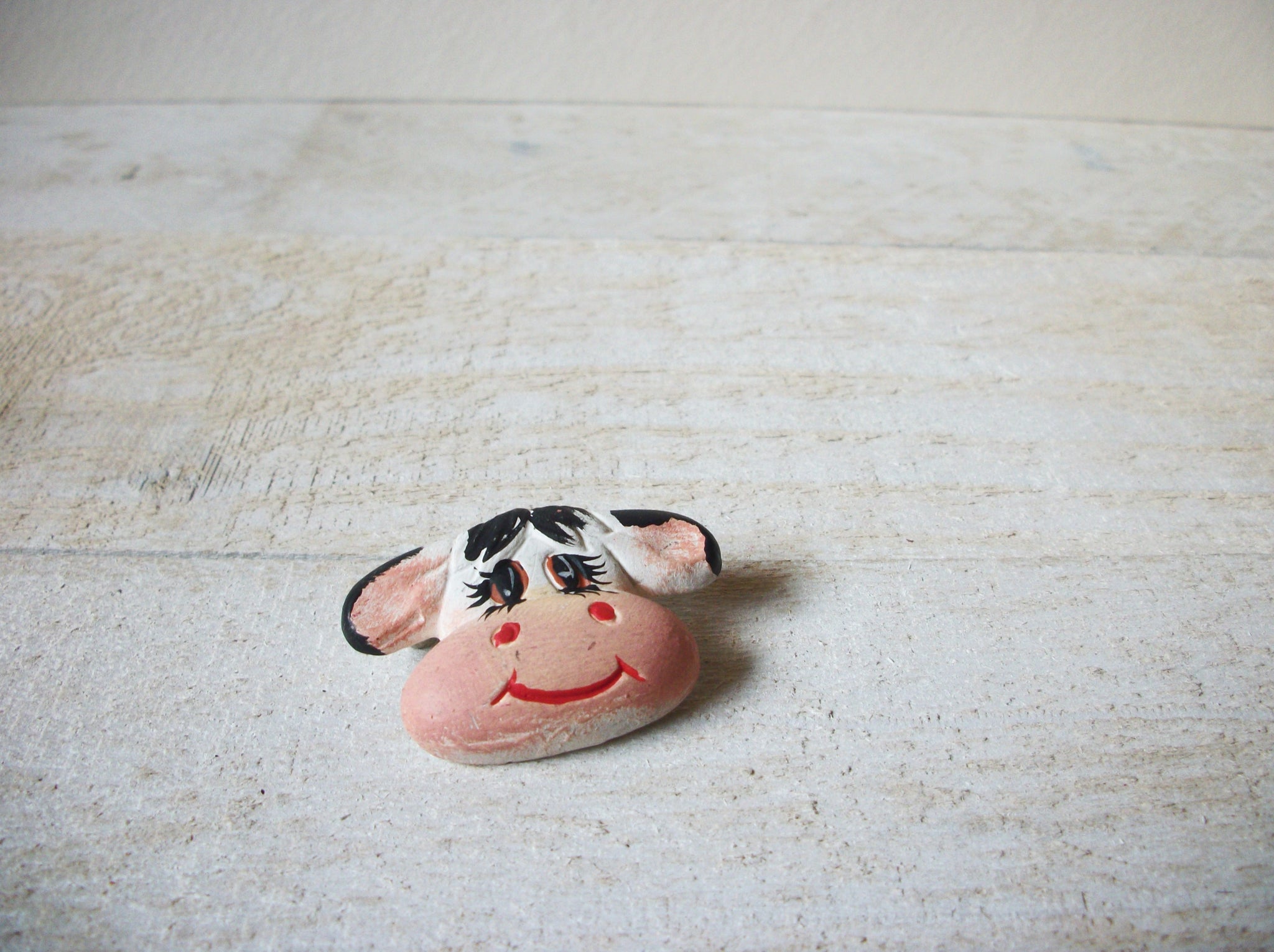 Vintage 1950s Ceramic Cow Brooch 62220