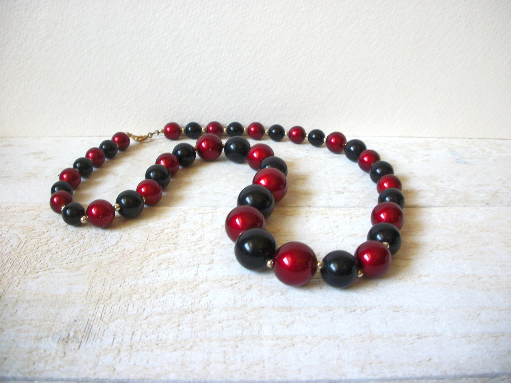 Vintage Black Wine Red Necklace 61820