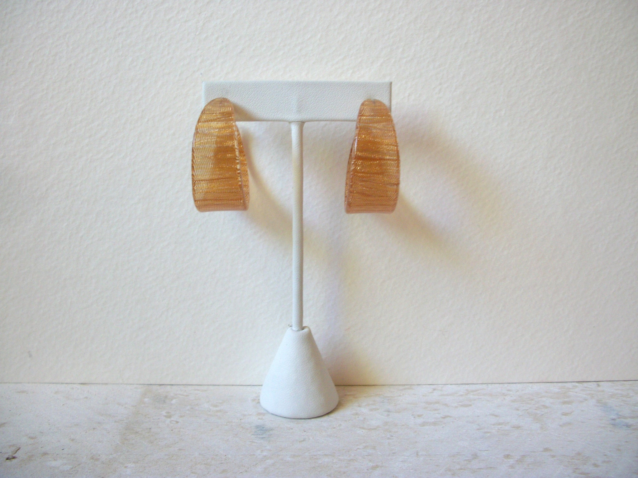 Retro Golden Apricot Hoop Earrings 63020