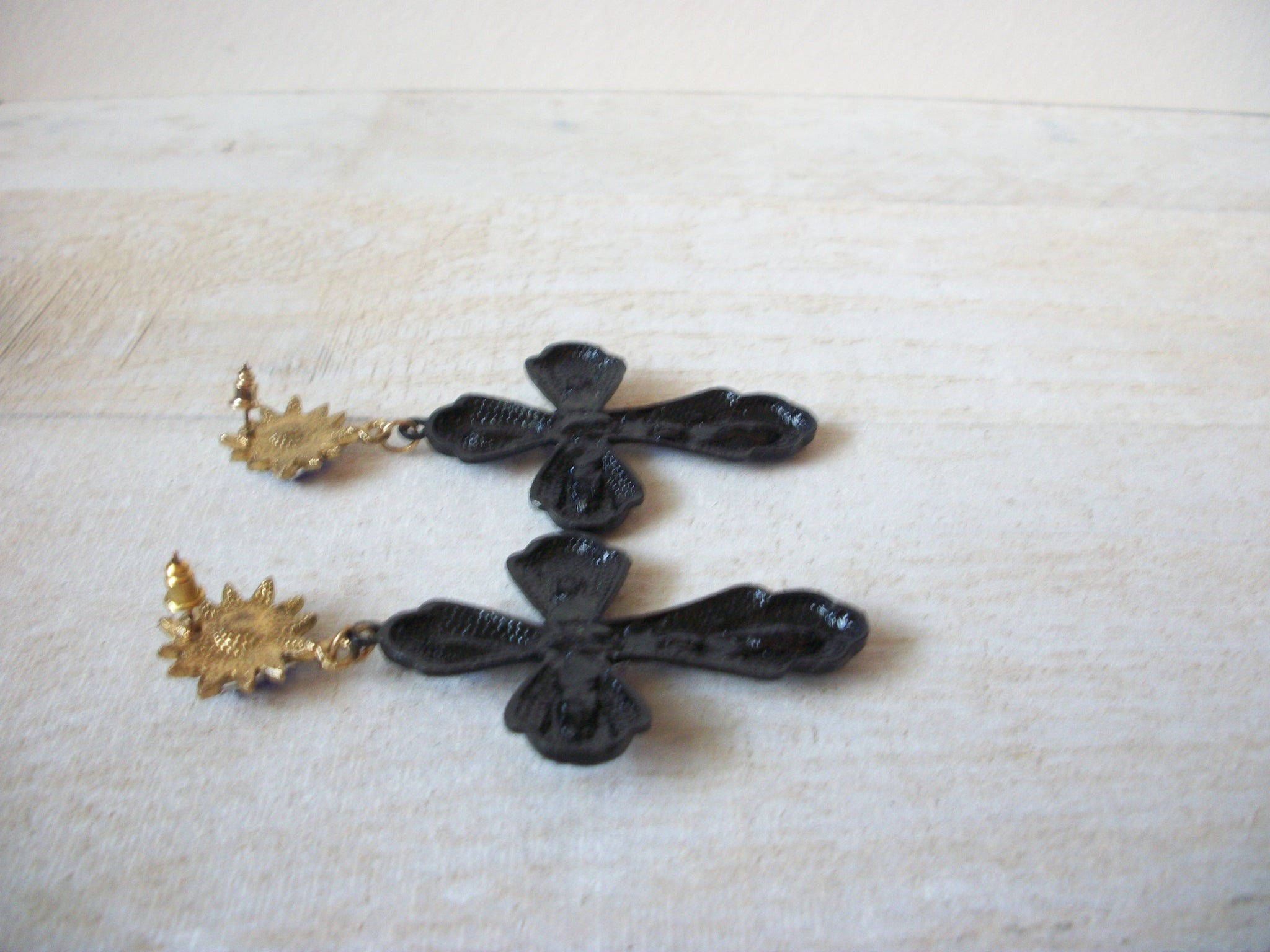 Retro Cobalt Blue Black Cross Earrings 70220