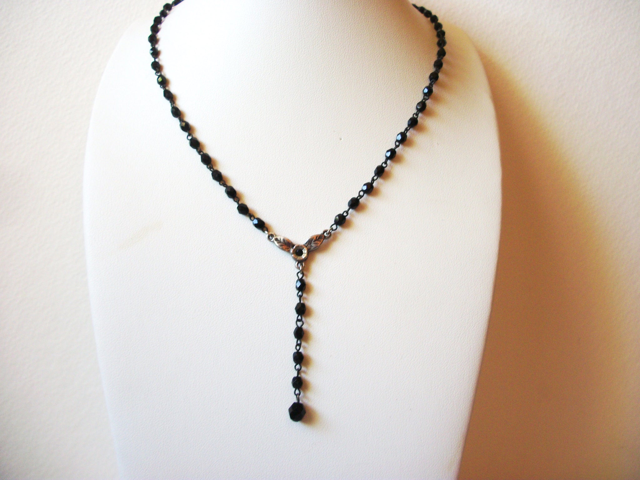 Vintage Black Glass Necklace 63020