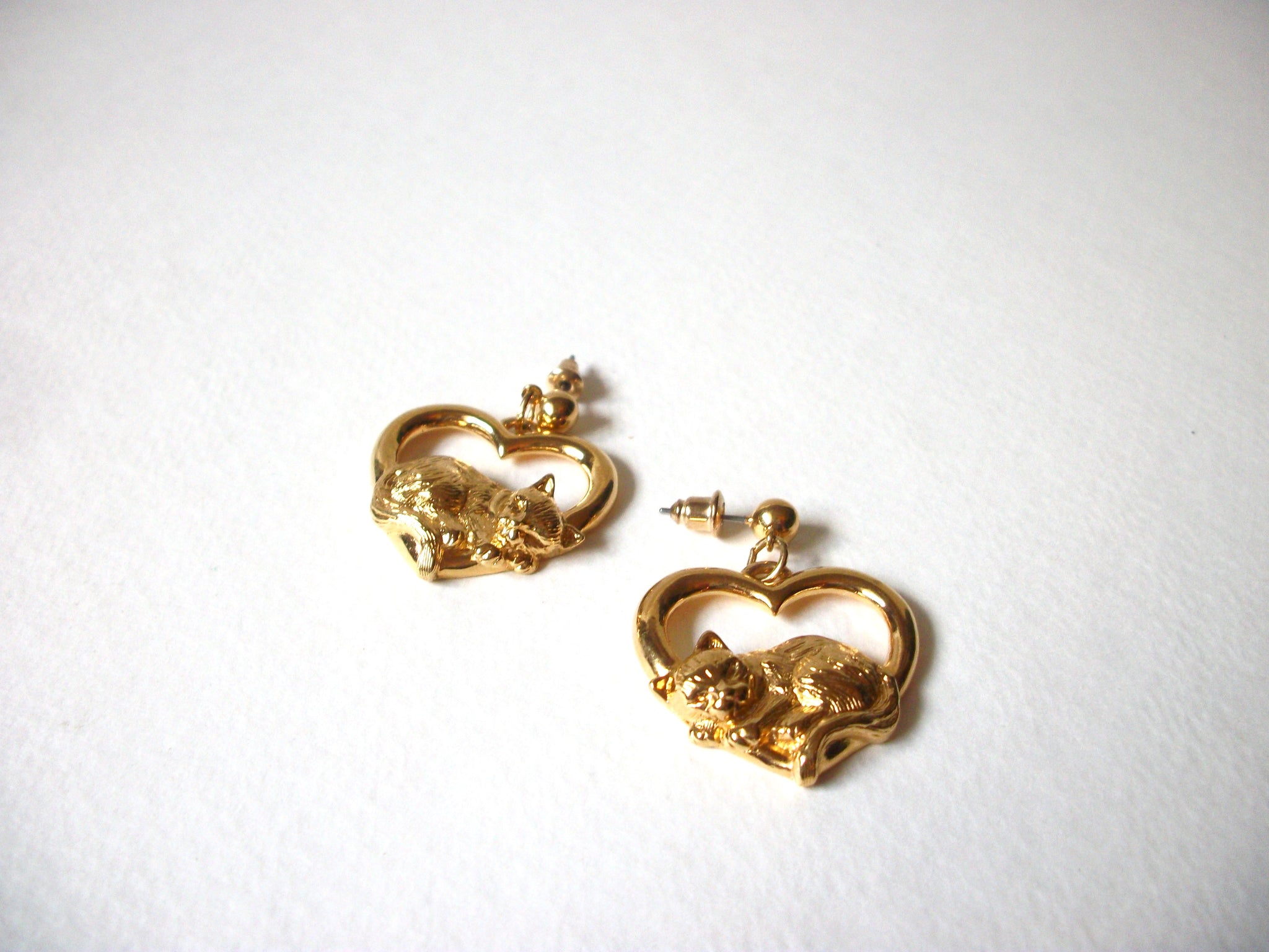 AVON Cat Earrings 70820