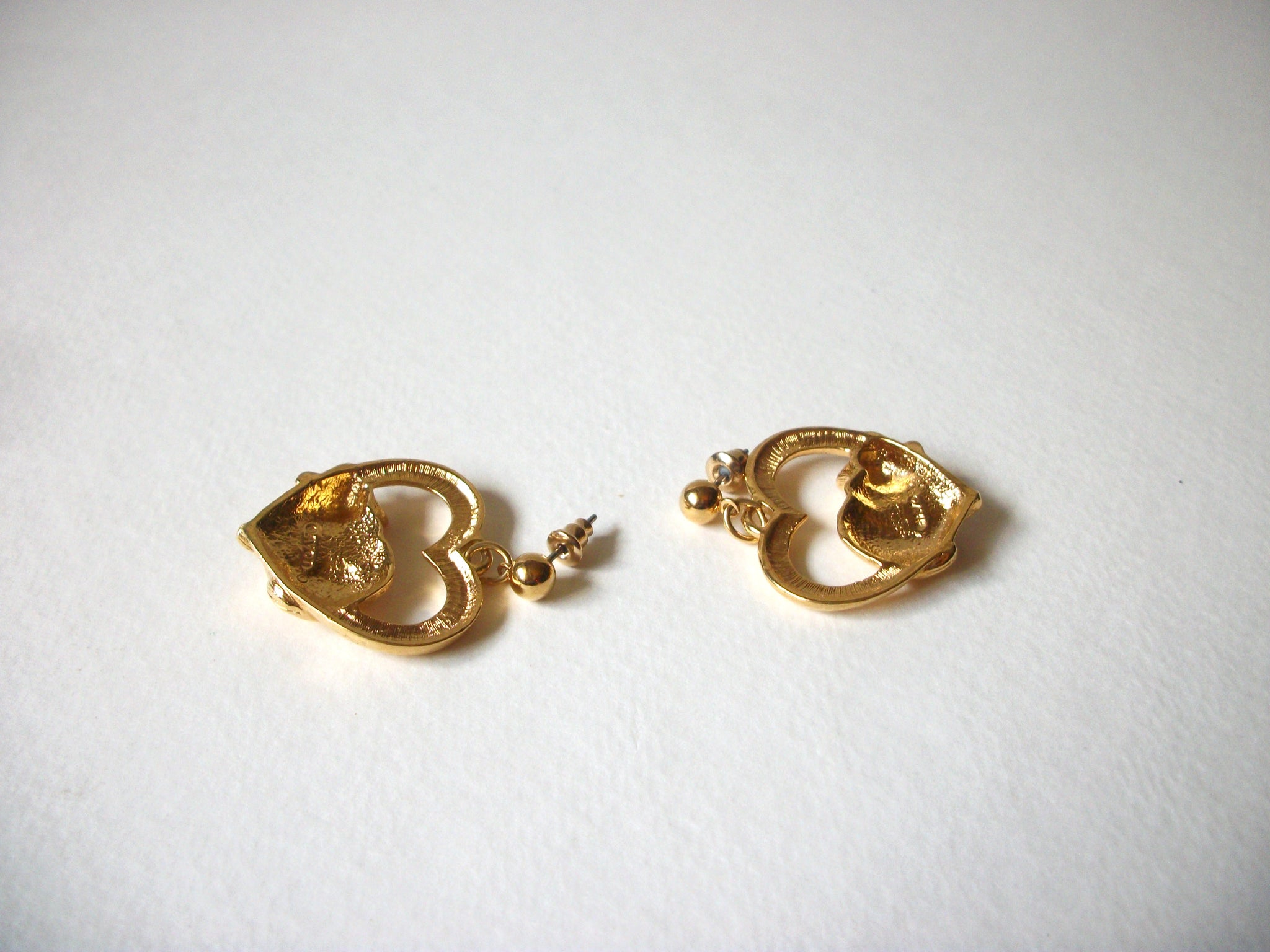AVON Cat Earrings 70820
