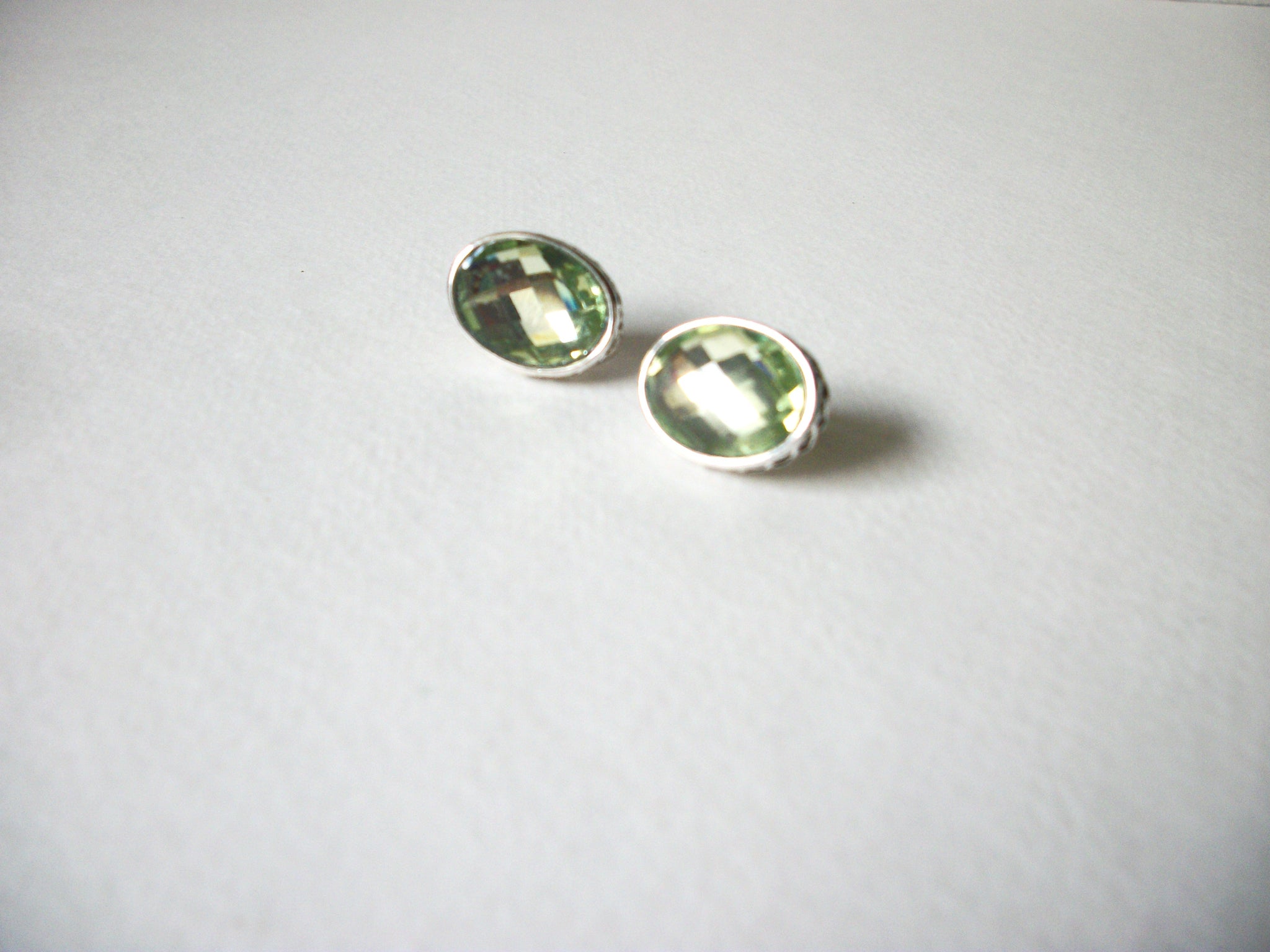Retro Green Glass Earrings 70920