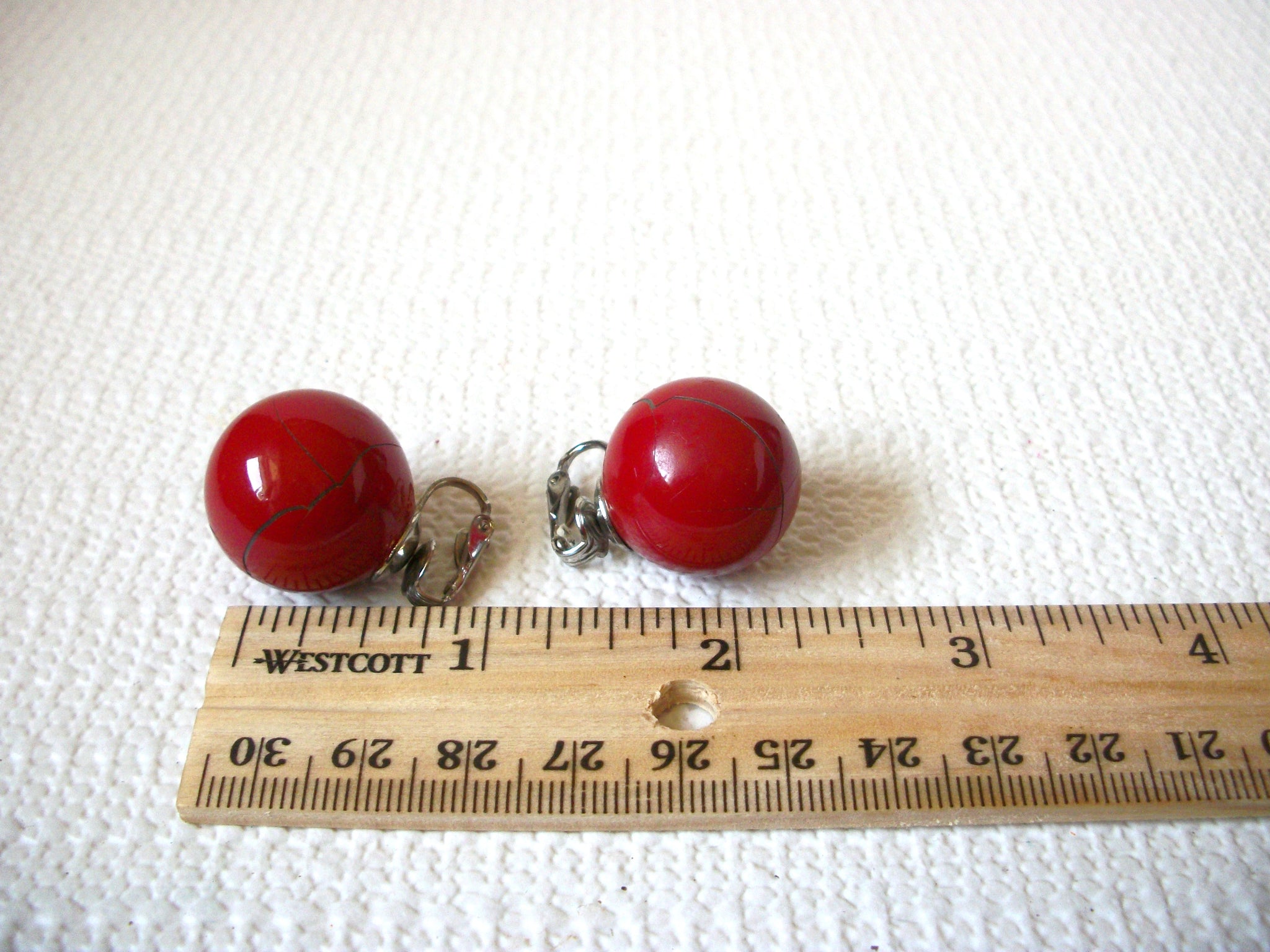 Retro Red Earrings 101020