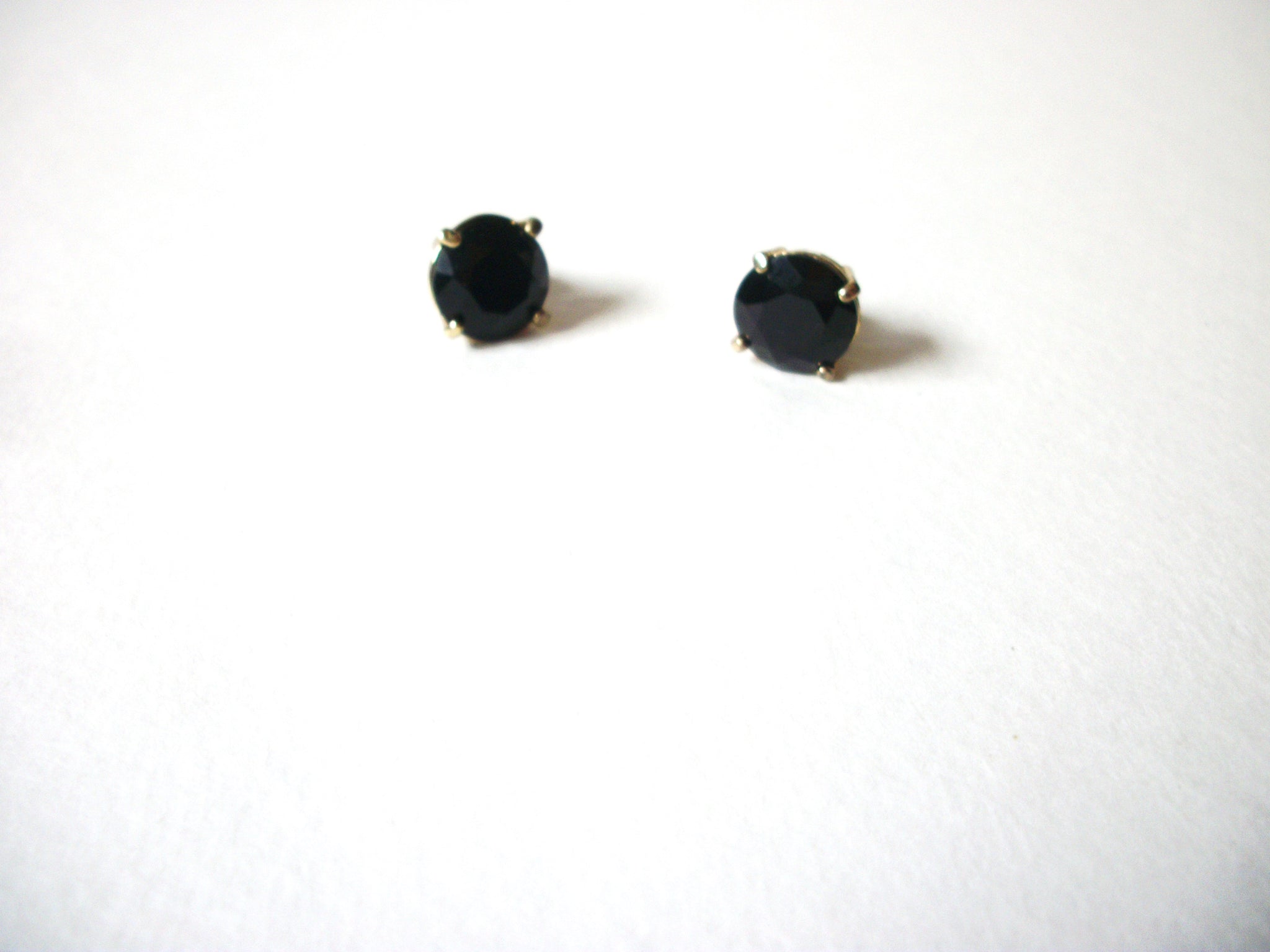 Vintage Black Glass Earrings 71020