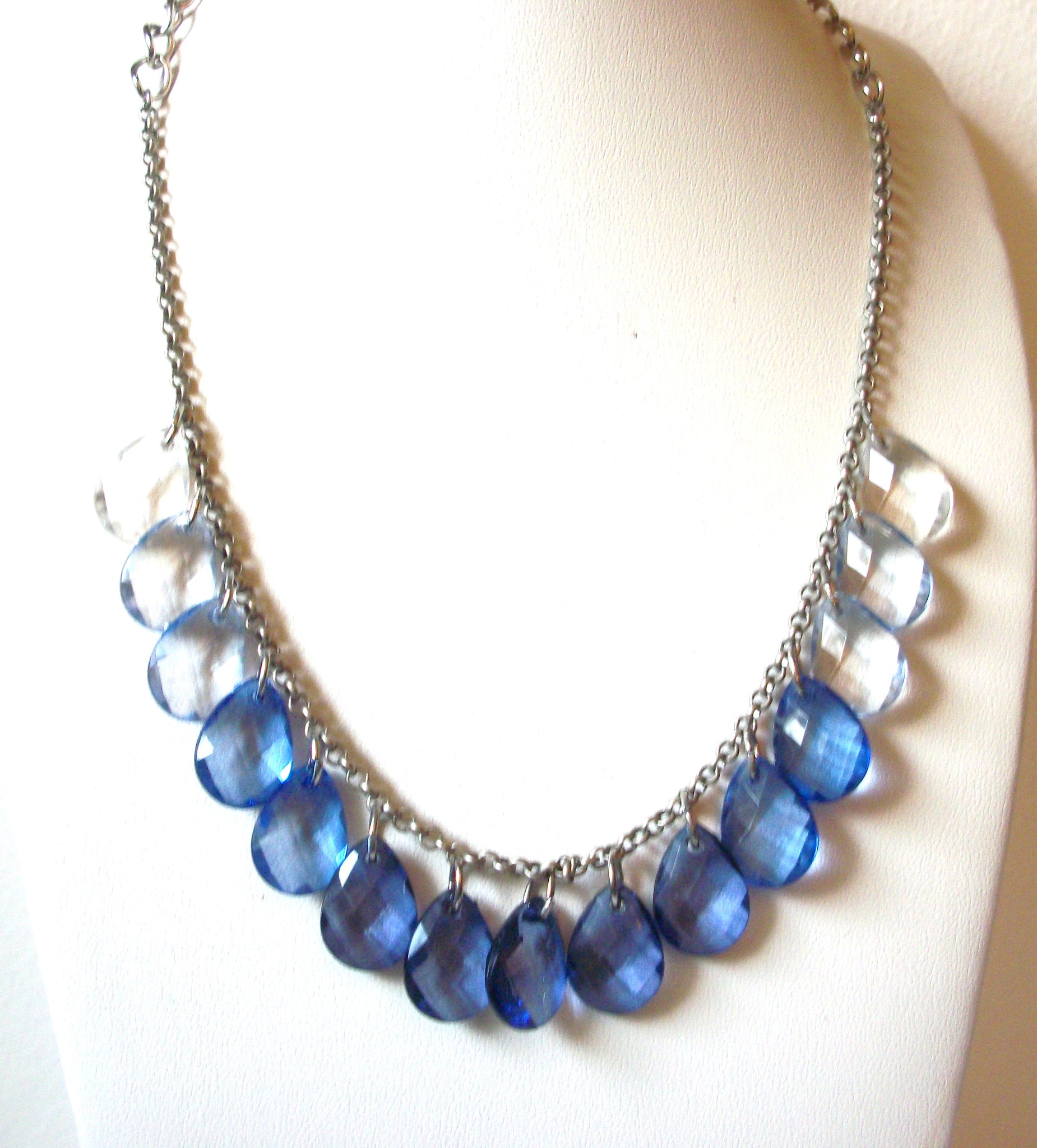 Aeropostale Icy Blue Necklace 101020