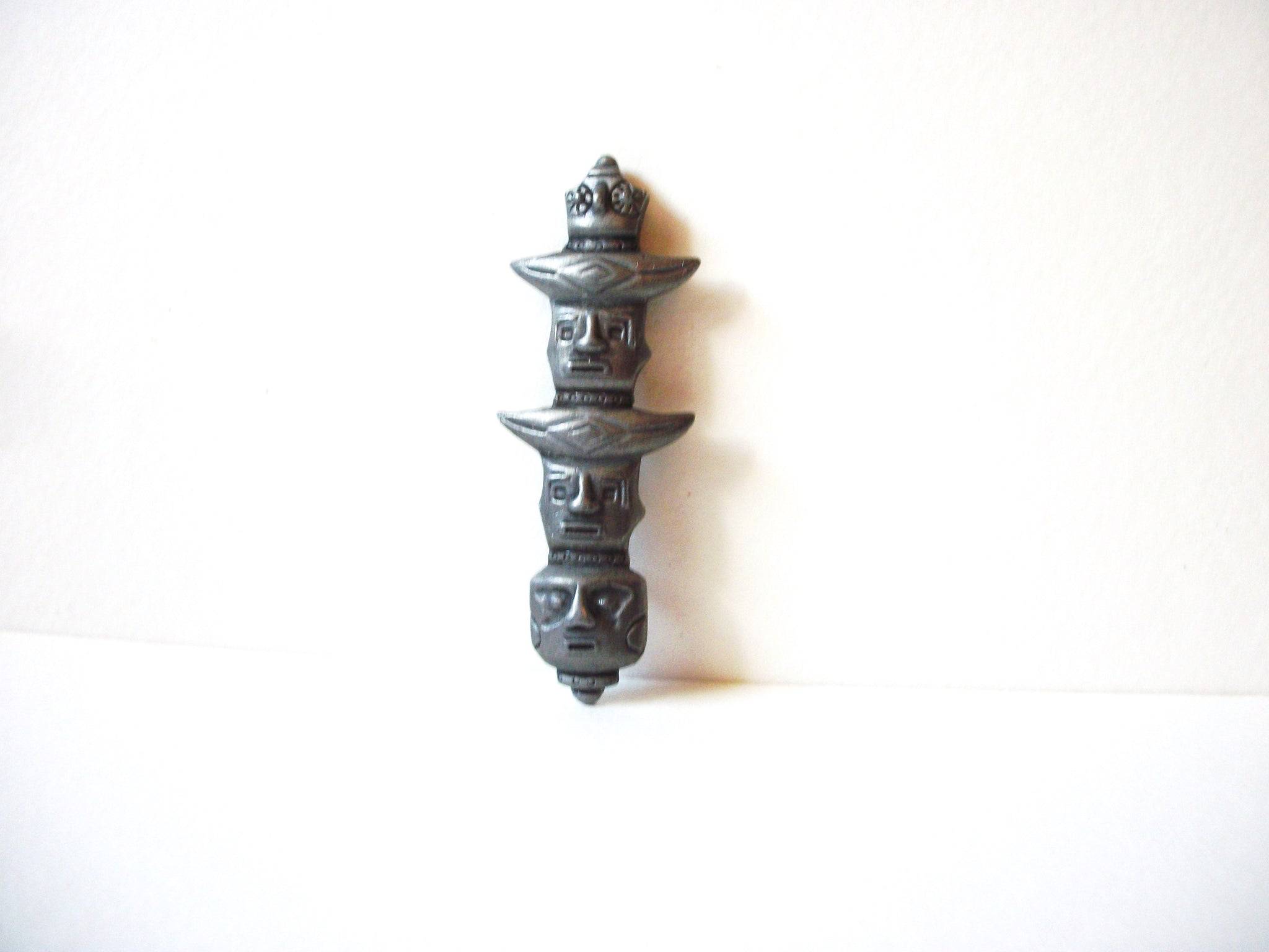 Ethnic Figural Pewter Brooch 71120