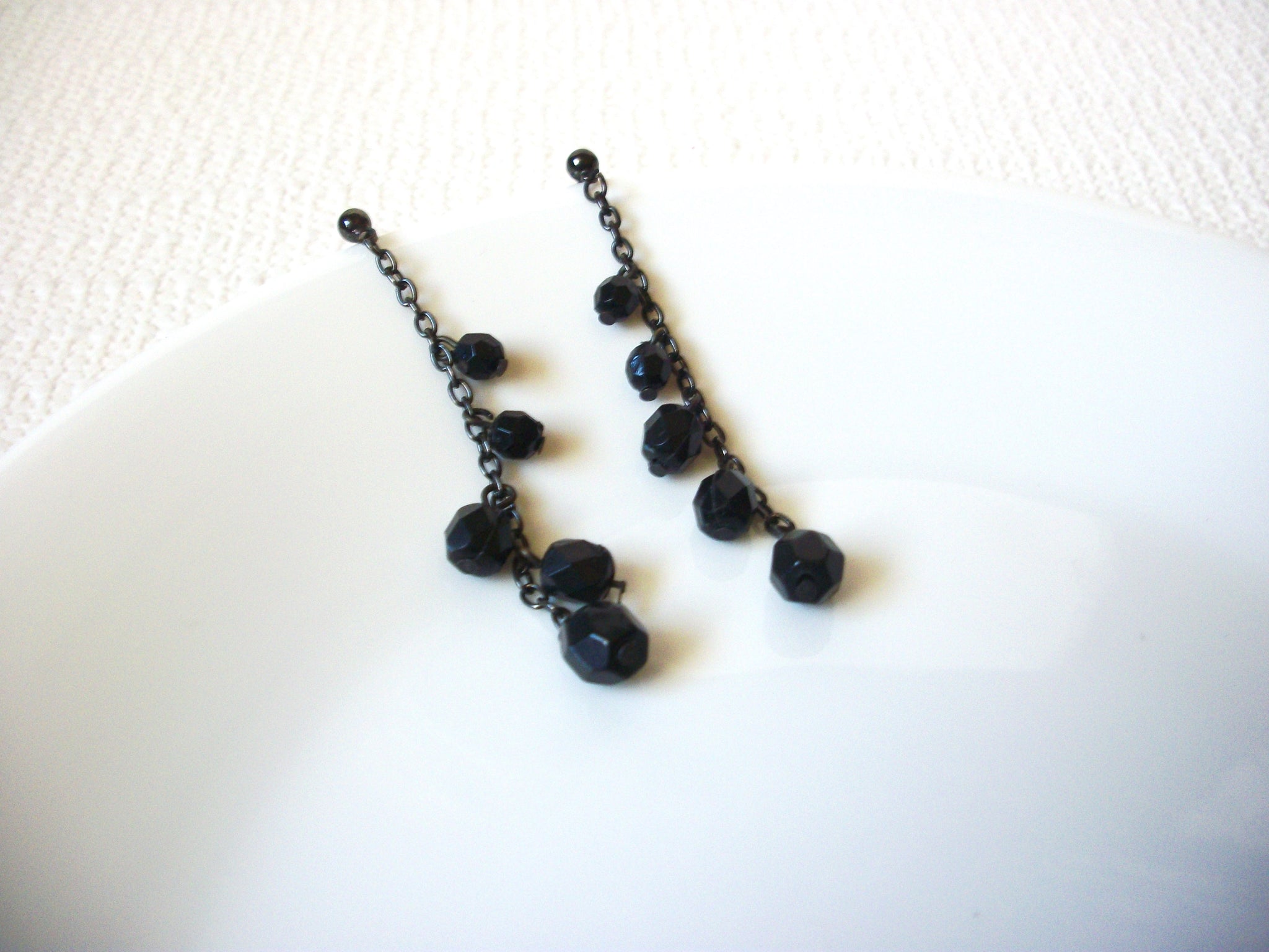 Retro Black Dangle Earrings 101120