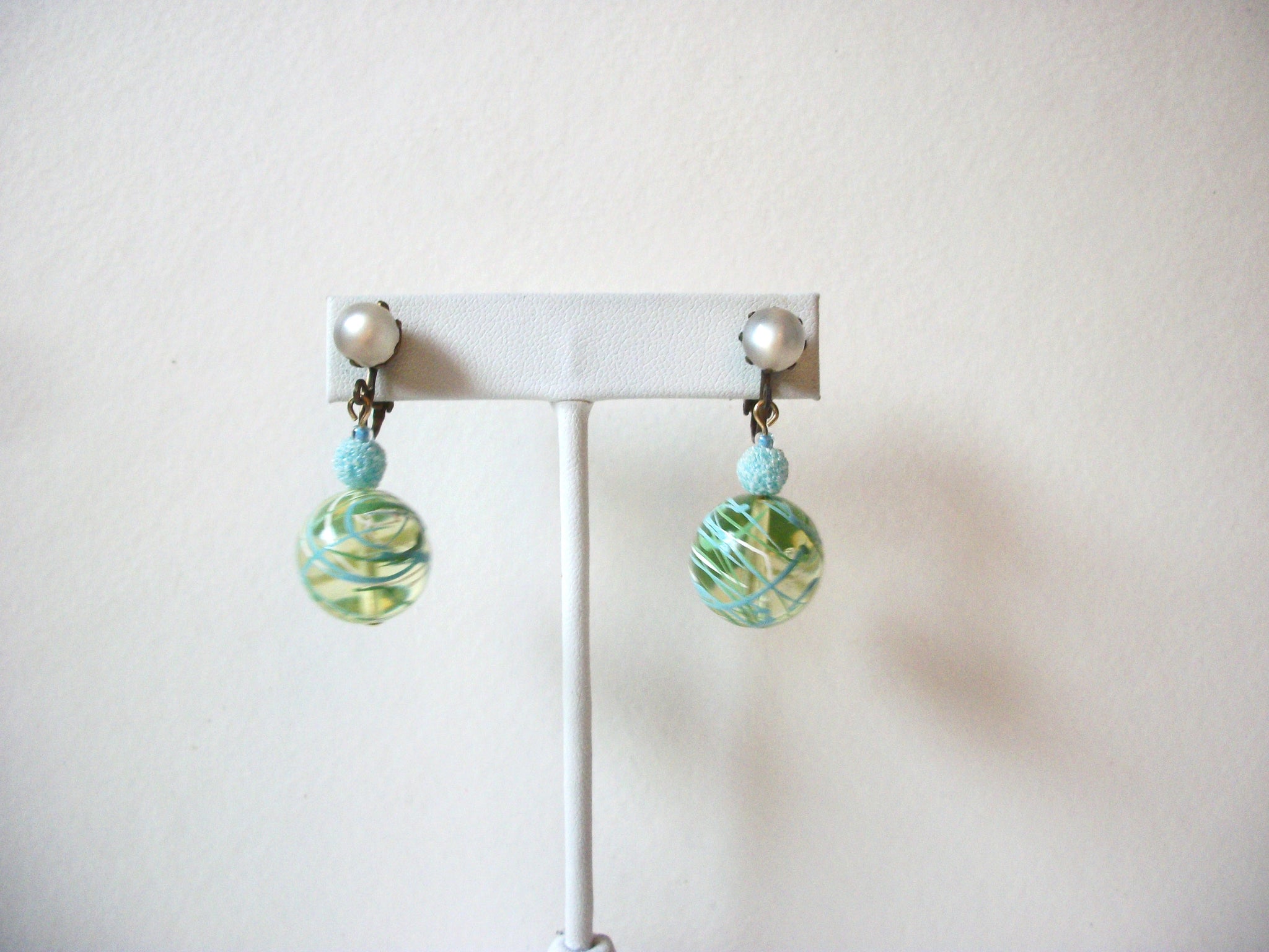 Vintage Lucite Earrings 71420