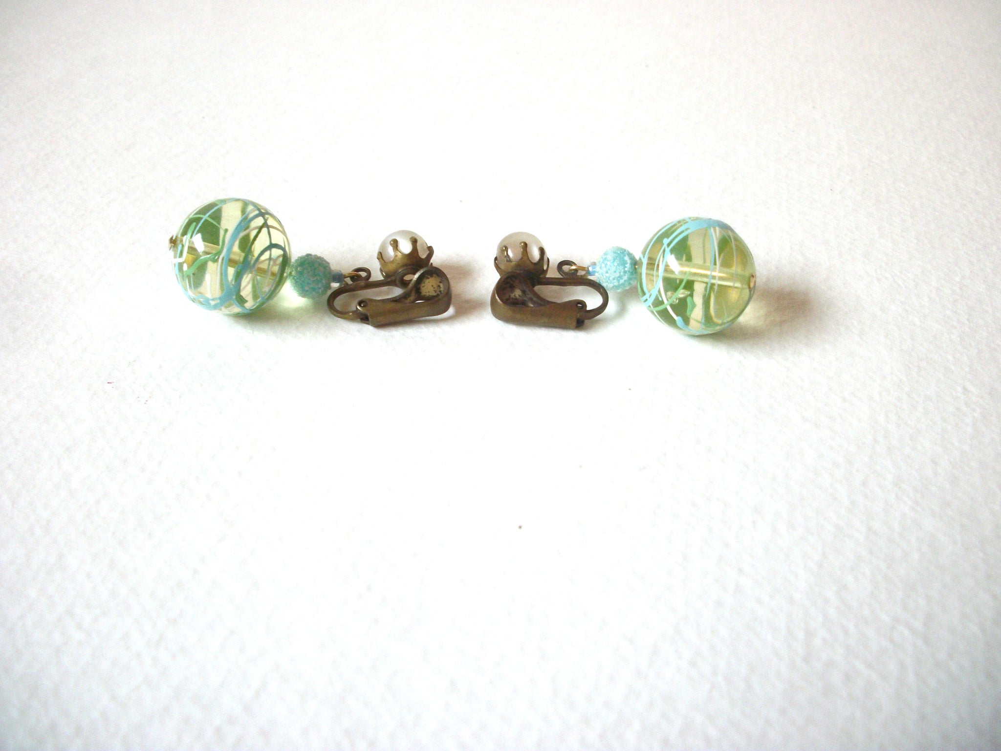 Vintage Lucite Earrings 71420