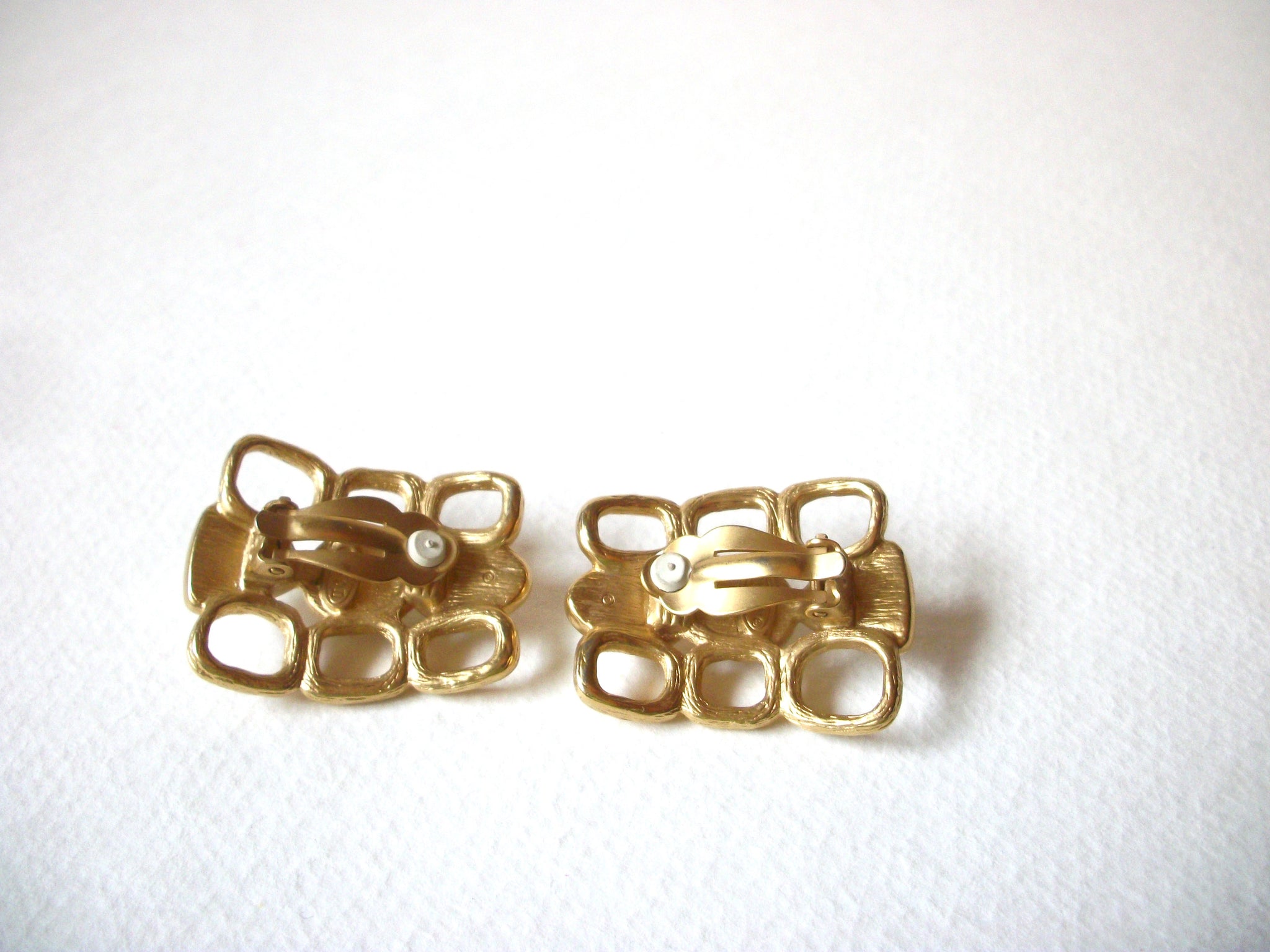 Vintage AVON Earrings 71420