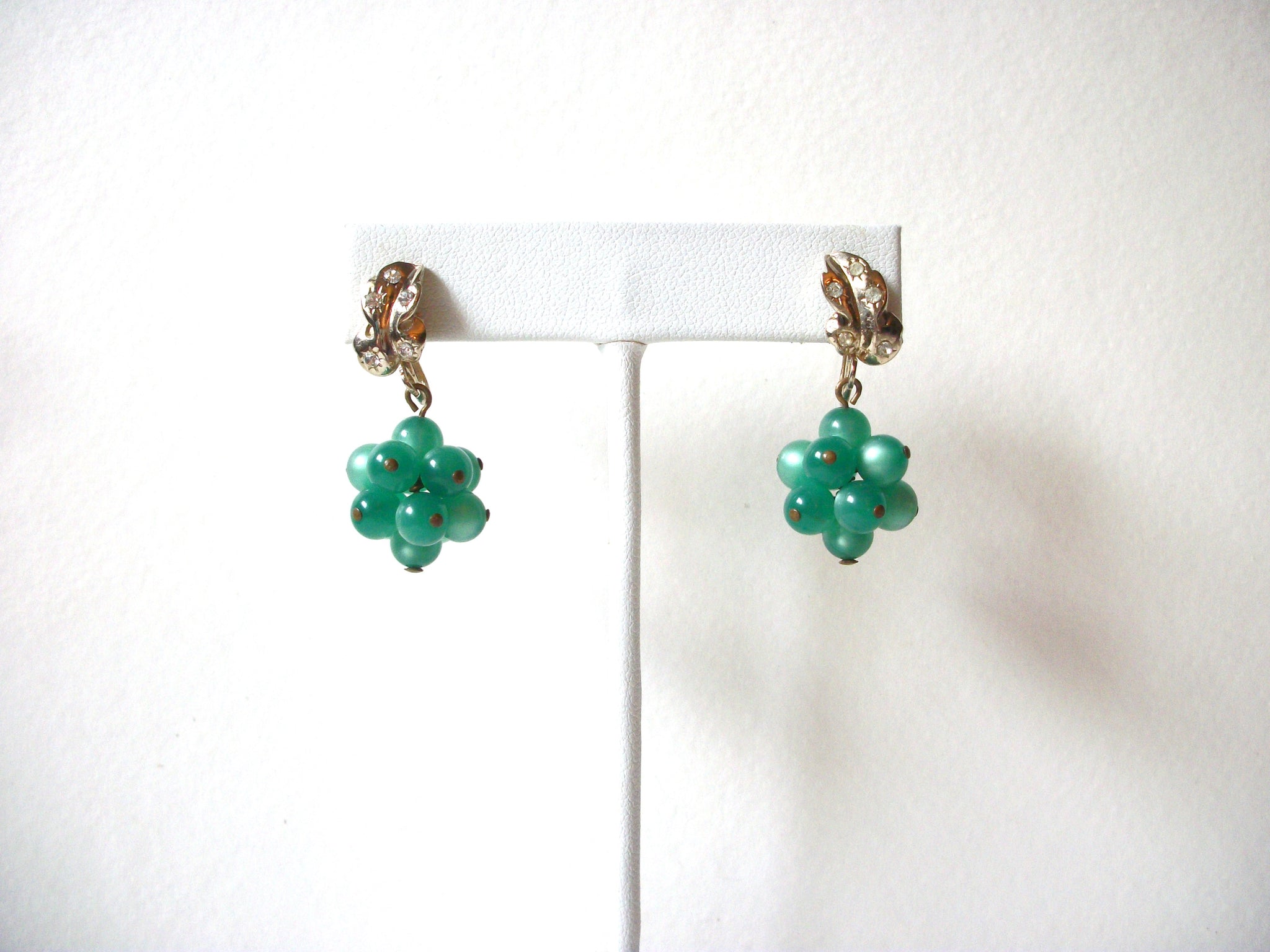 Vintage Turquoise Green Lucite Screw Back Earrings 71820