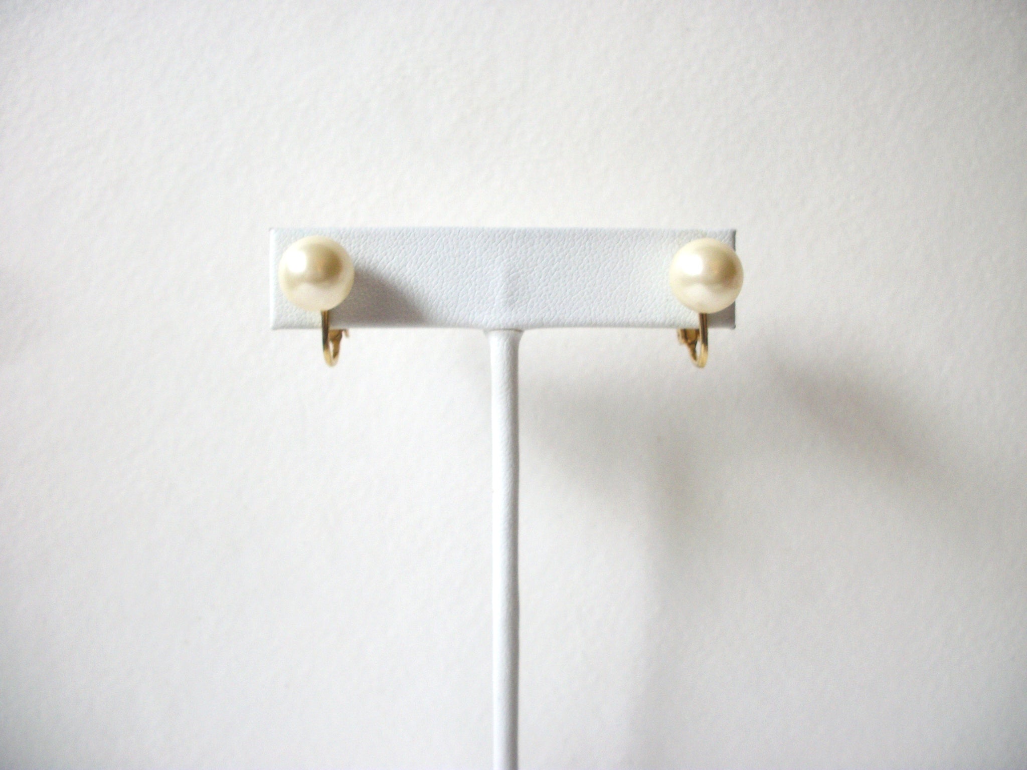 MARVELLA Vintage Glass Pearls Screw Back Earrings 71820