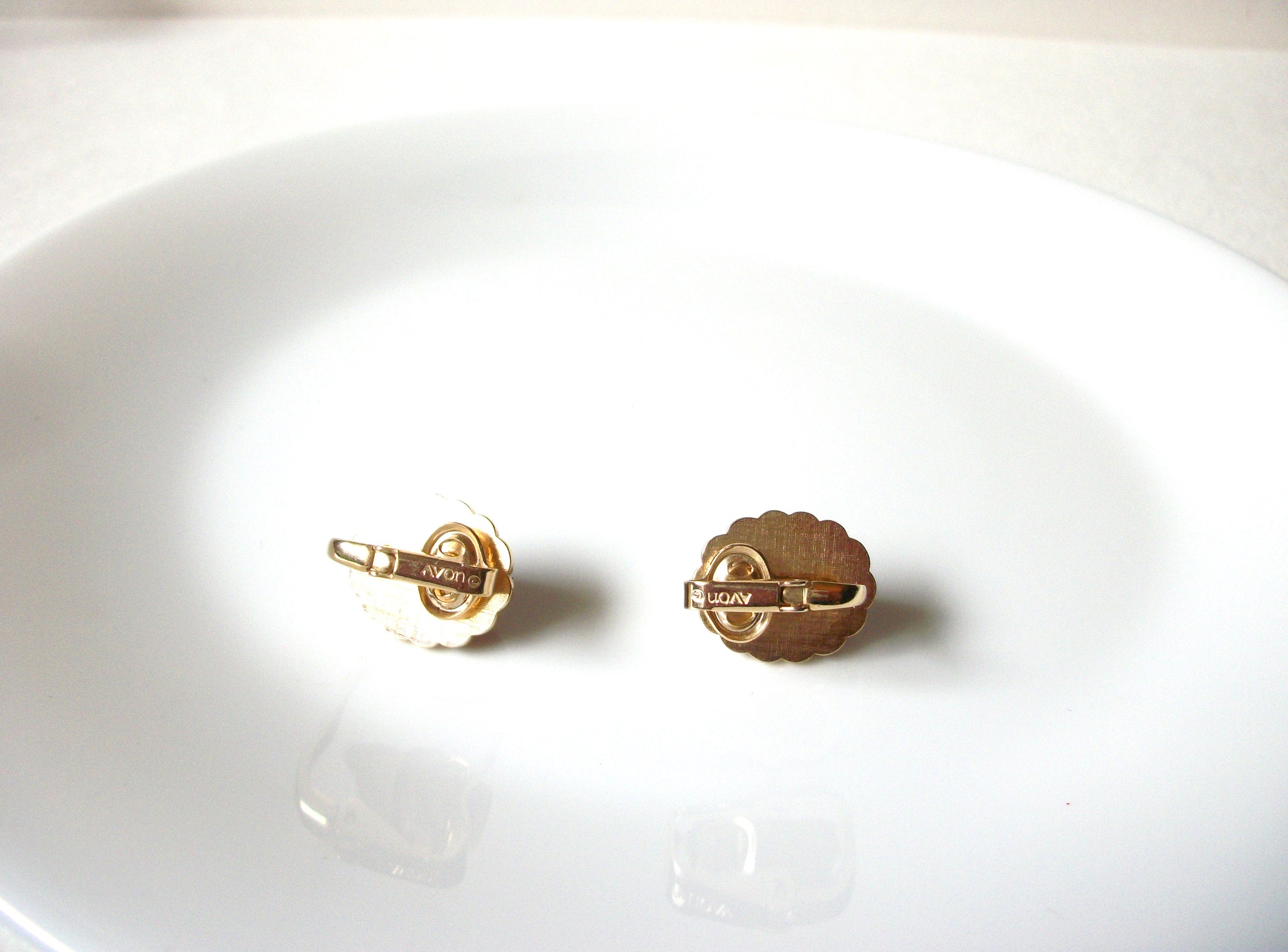 AVON Earrings 71820