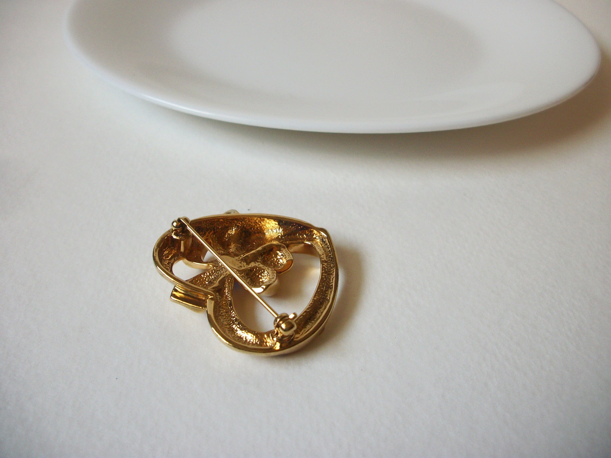 AVON Heart Brooch 72120