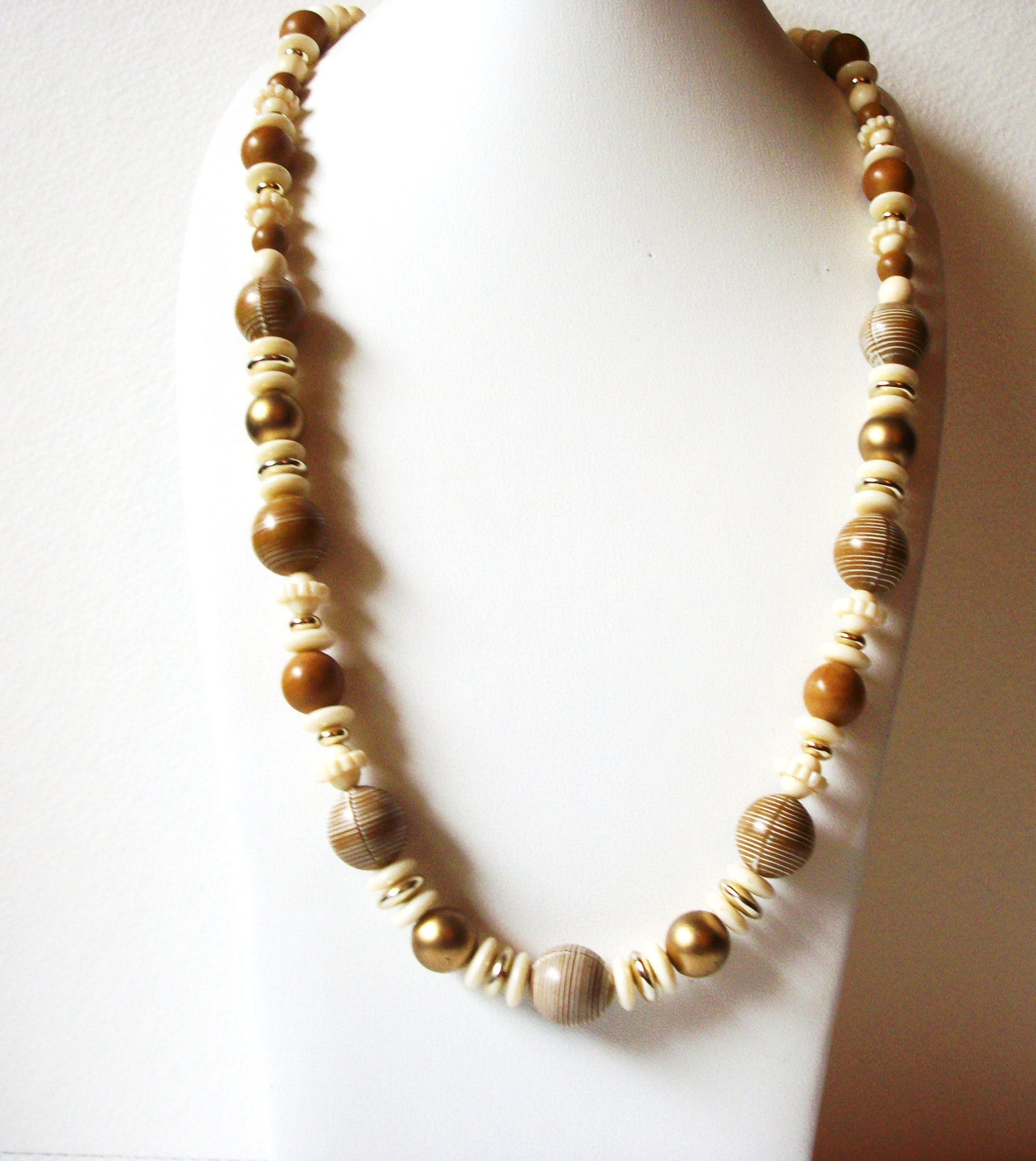 Vintage Neutral Beads Necklace 73020