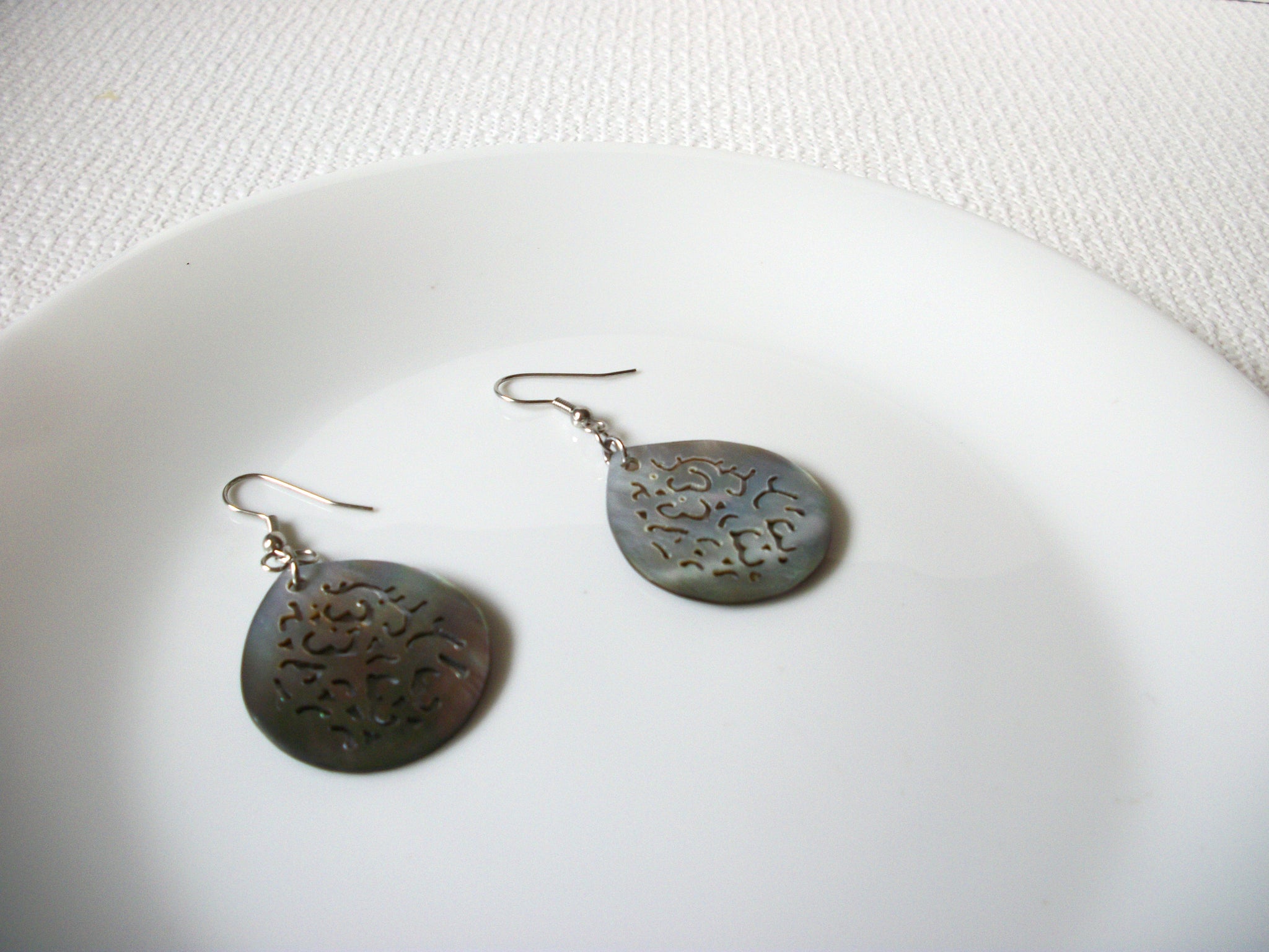 Vintage Carved Shell Earrings 80320